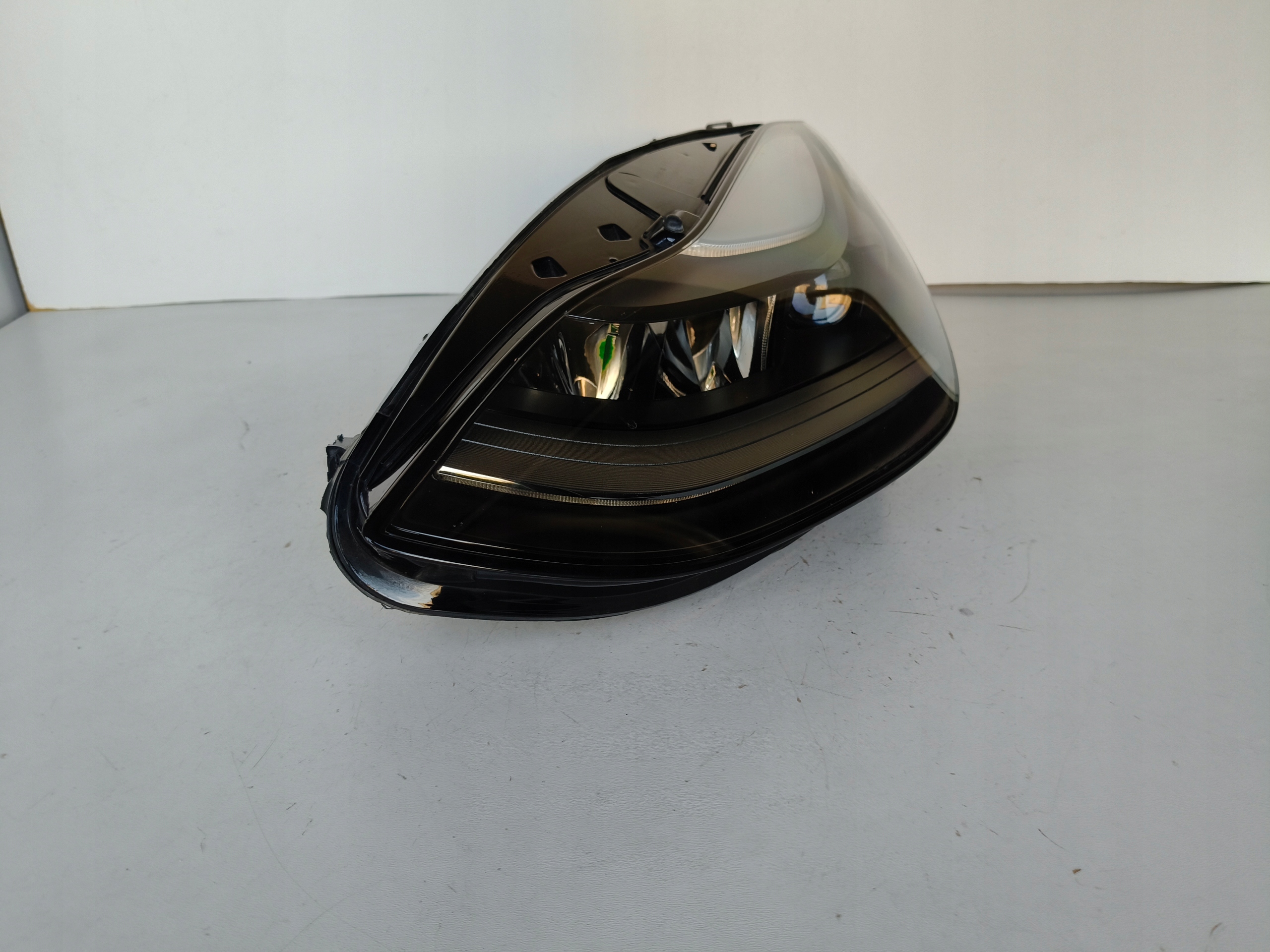 light right REFLEKTOR TESLA MODEL 3 Y 20- LIFT FULL LED