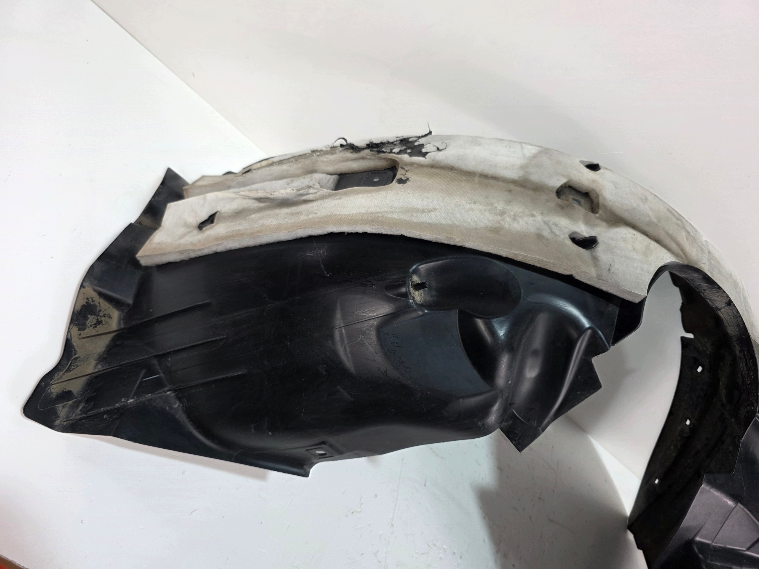 mudguard left front LANCIA YPSILON IV 9850750080