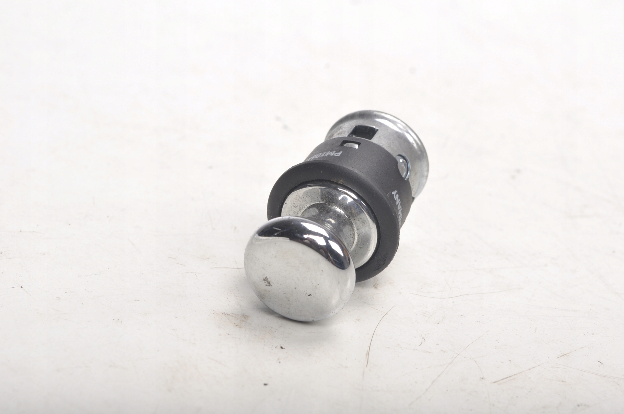 BENTLEY ARNAGE ZAPALNICZKA ORYGINALNA PM106484PA Car type Passenger cars