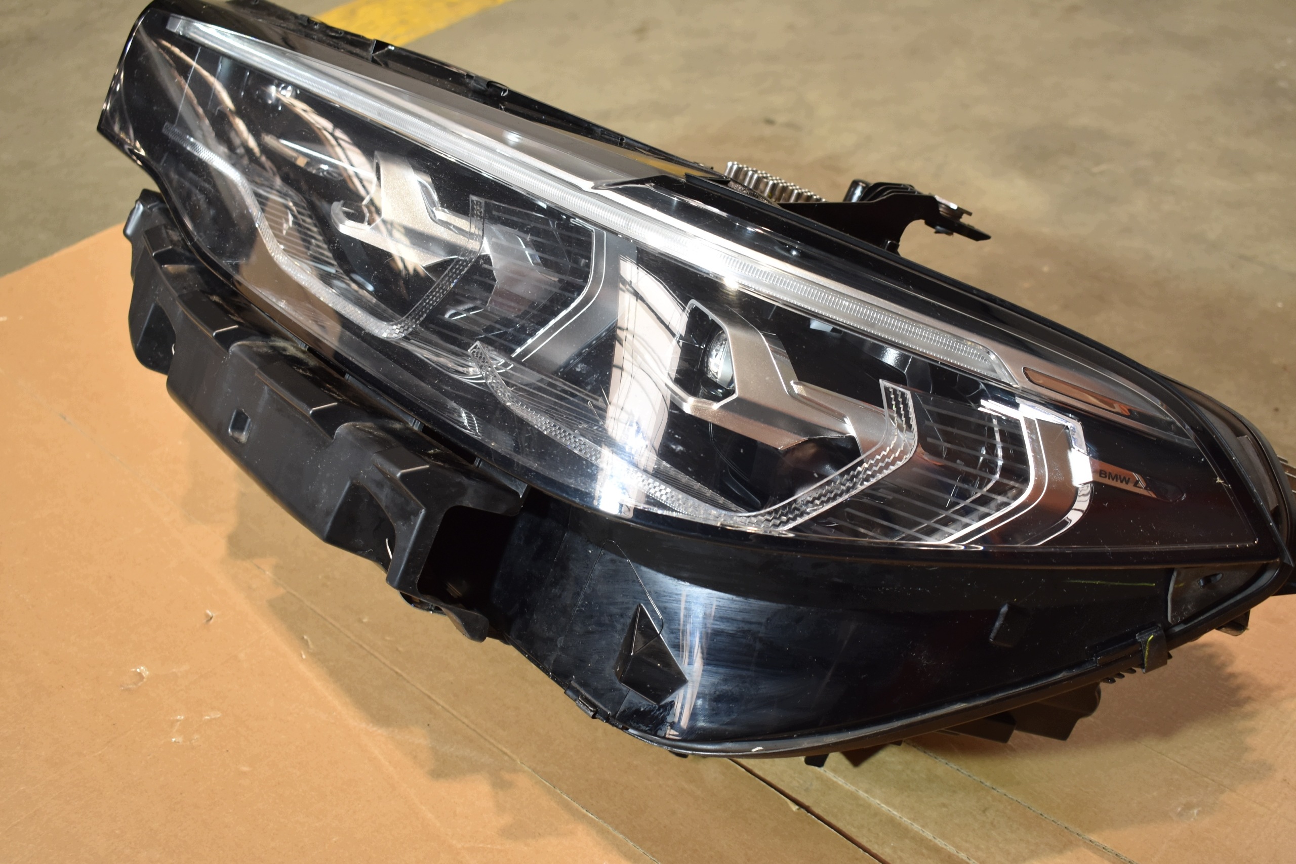 IDEALNE lights front front KPL. + MODULY BMW G07 X7 EUROPA 1