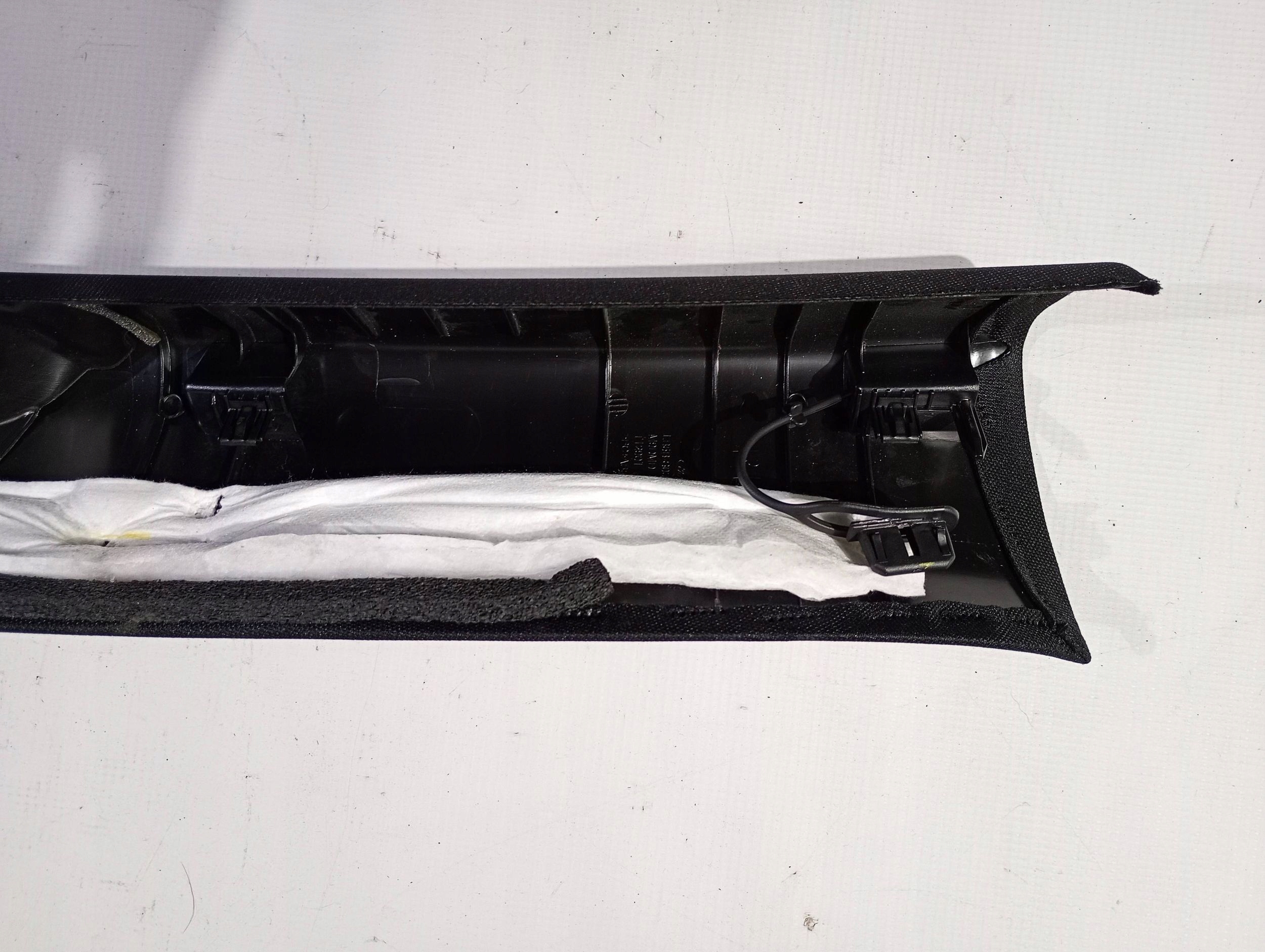 side slupka A cover right side Ford Explorer VI 3.0 ST 2020
