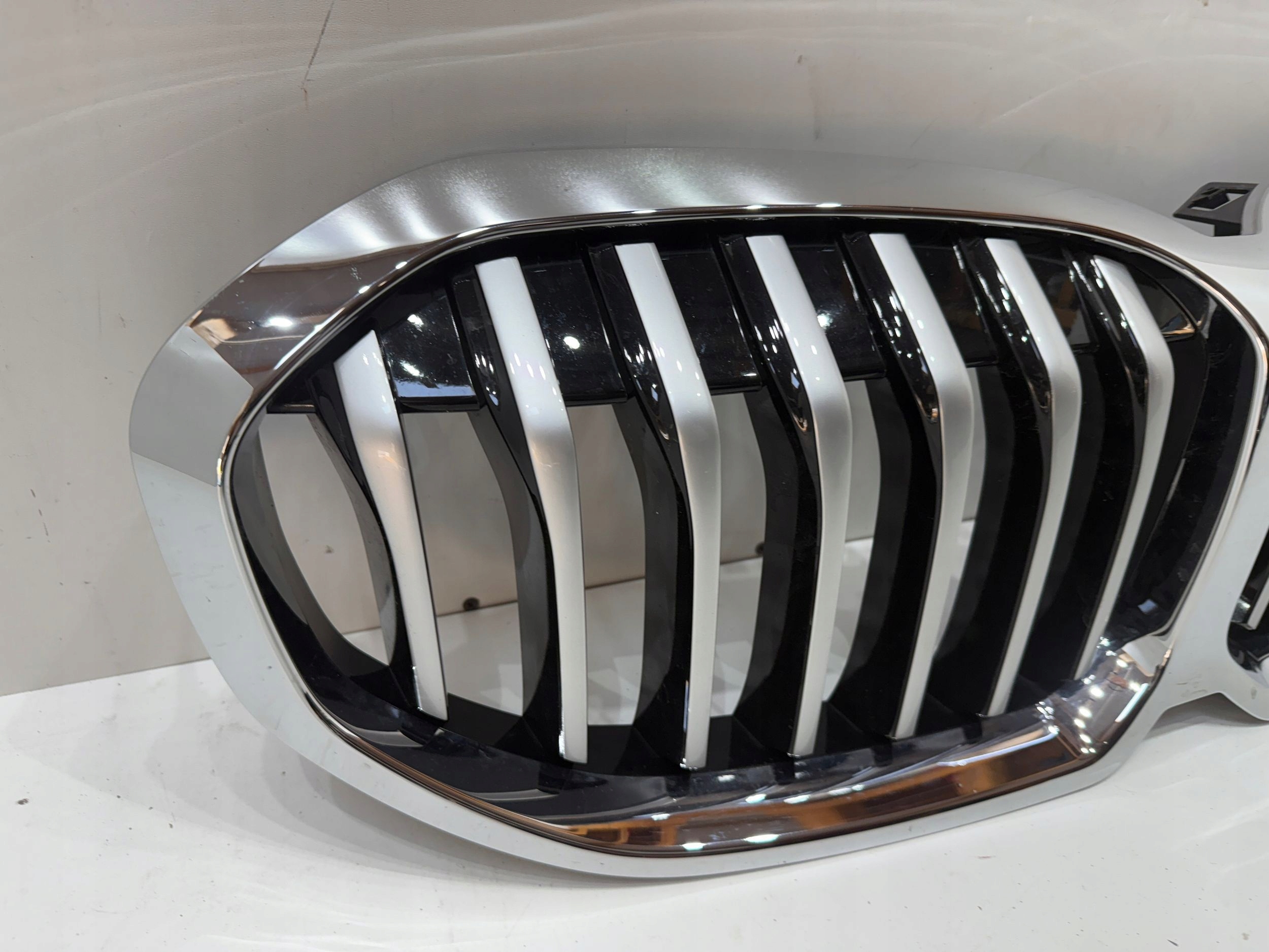 BMW 1 F40 Kühlergrill FRONTGRILL Kühlergitter - Thumbnail 2
