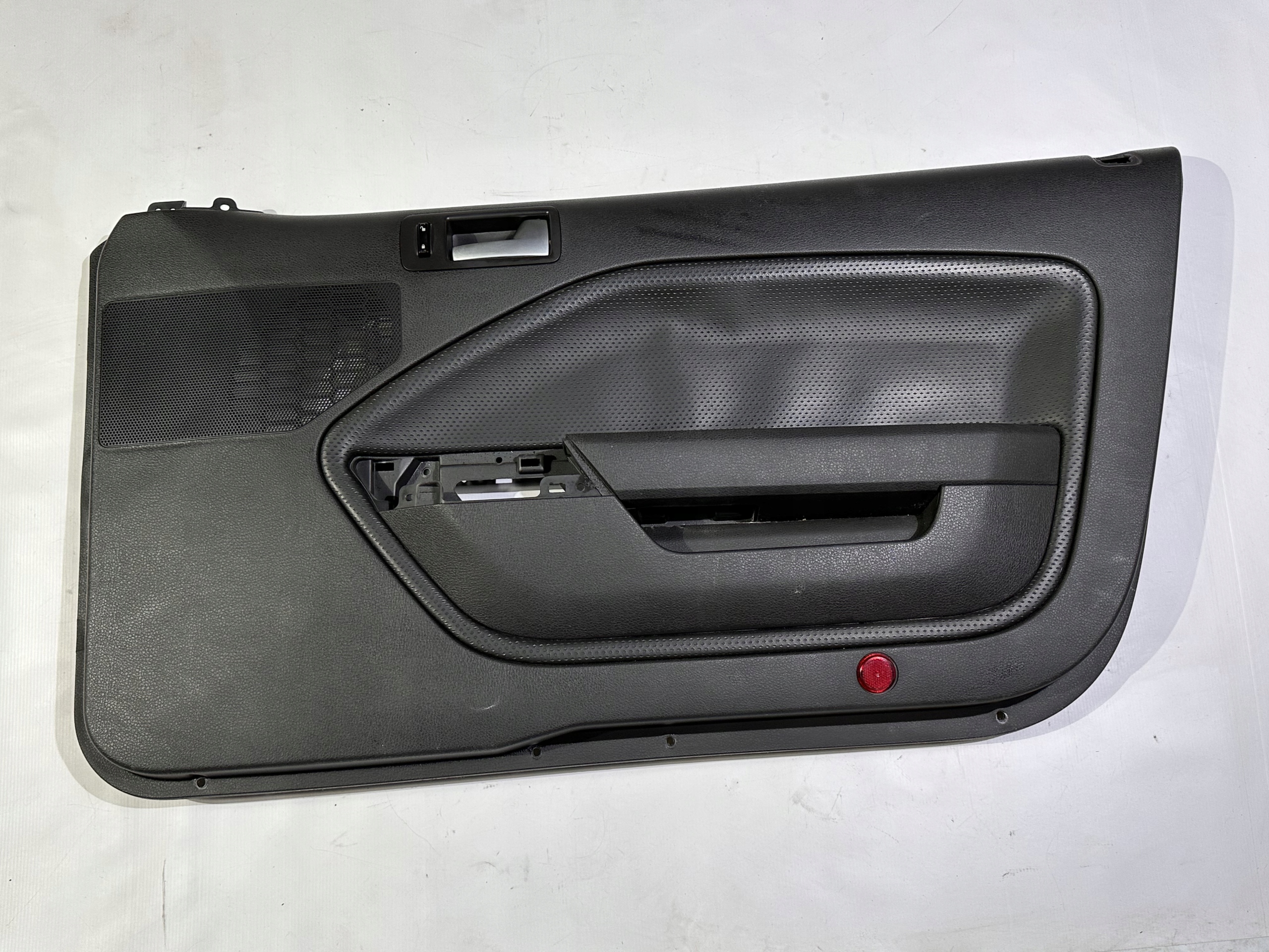side door upholstery side right right Ford Mustang 2005 - 2009