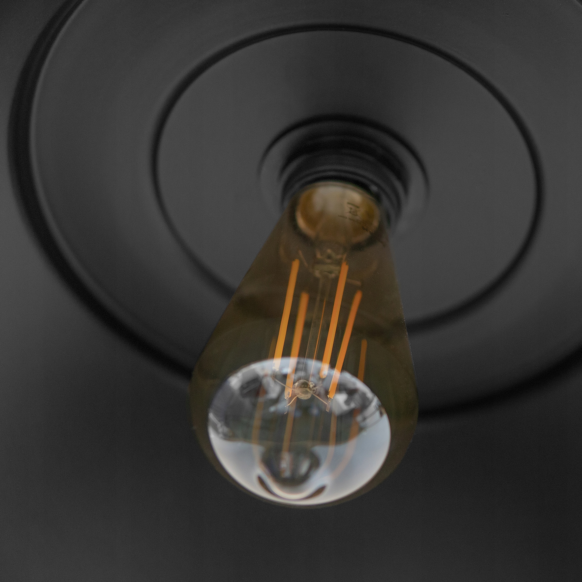 LAMPA SUFITOWA WISZĄCA EDISON RETRO LOFT E27 BLACK Marka EDO