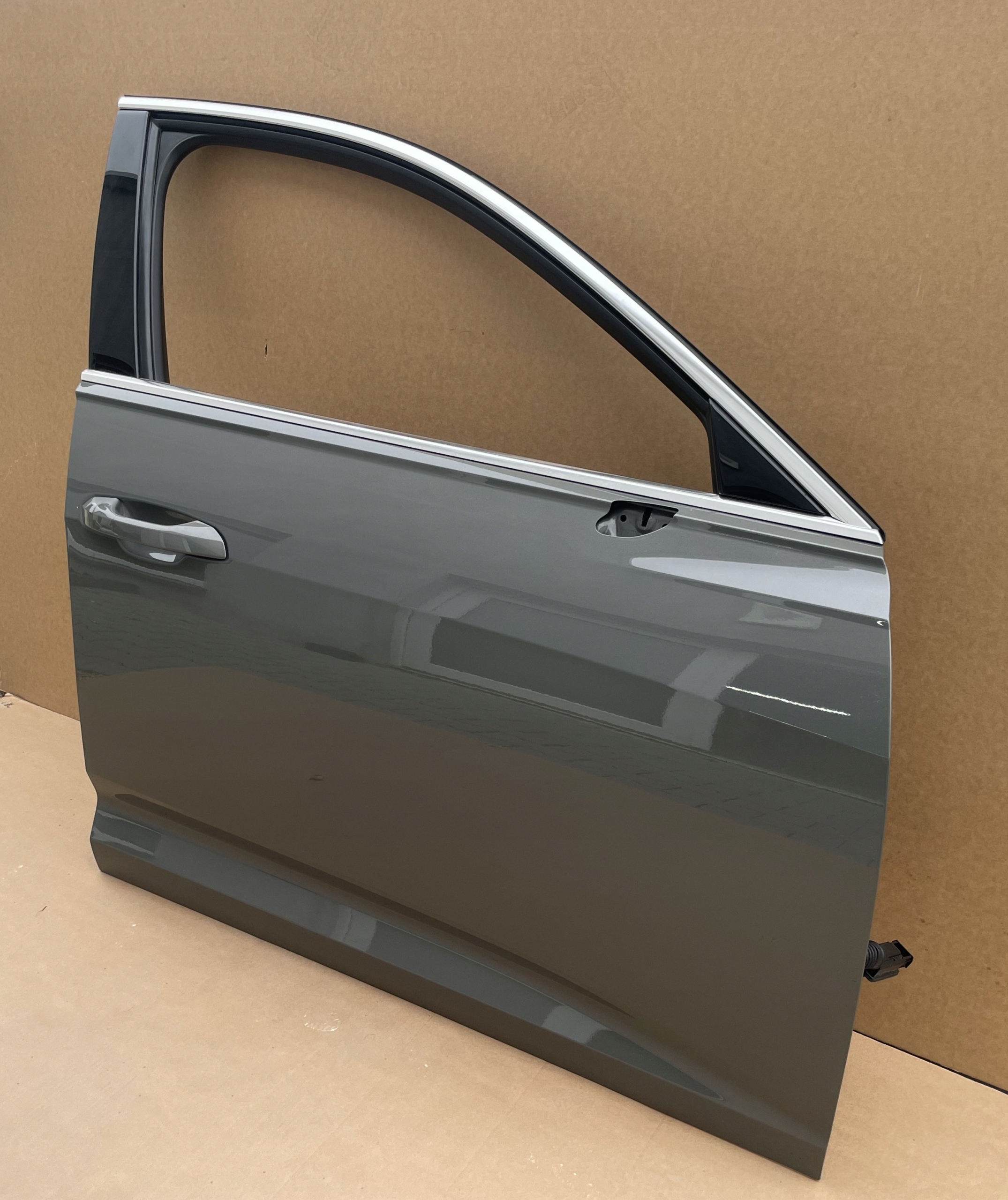 door AUDI A6 C8 W colour LX7G original as new without MALOWANIA