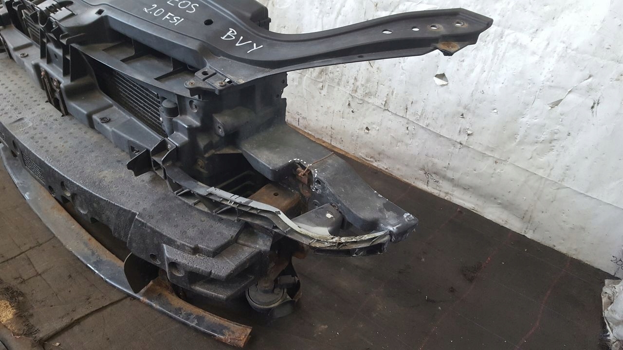 support panel for radiators pillar VW EOS 2,0 FSI