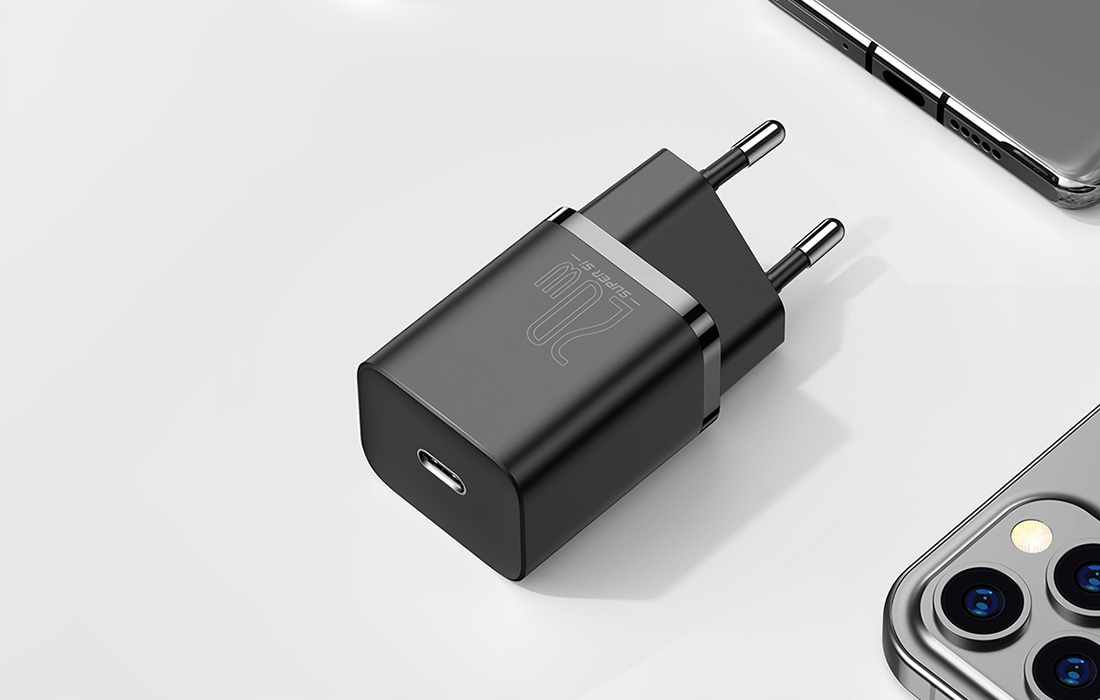 BASEUS MOCNA SZYBKA ŁADOWARKA SIECIOWA ZASILACZ KOSTKA USB-C PD QC 20W 3A Przewód w zestawie nie