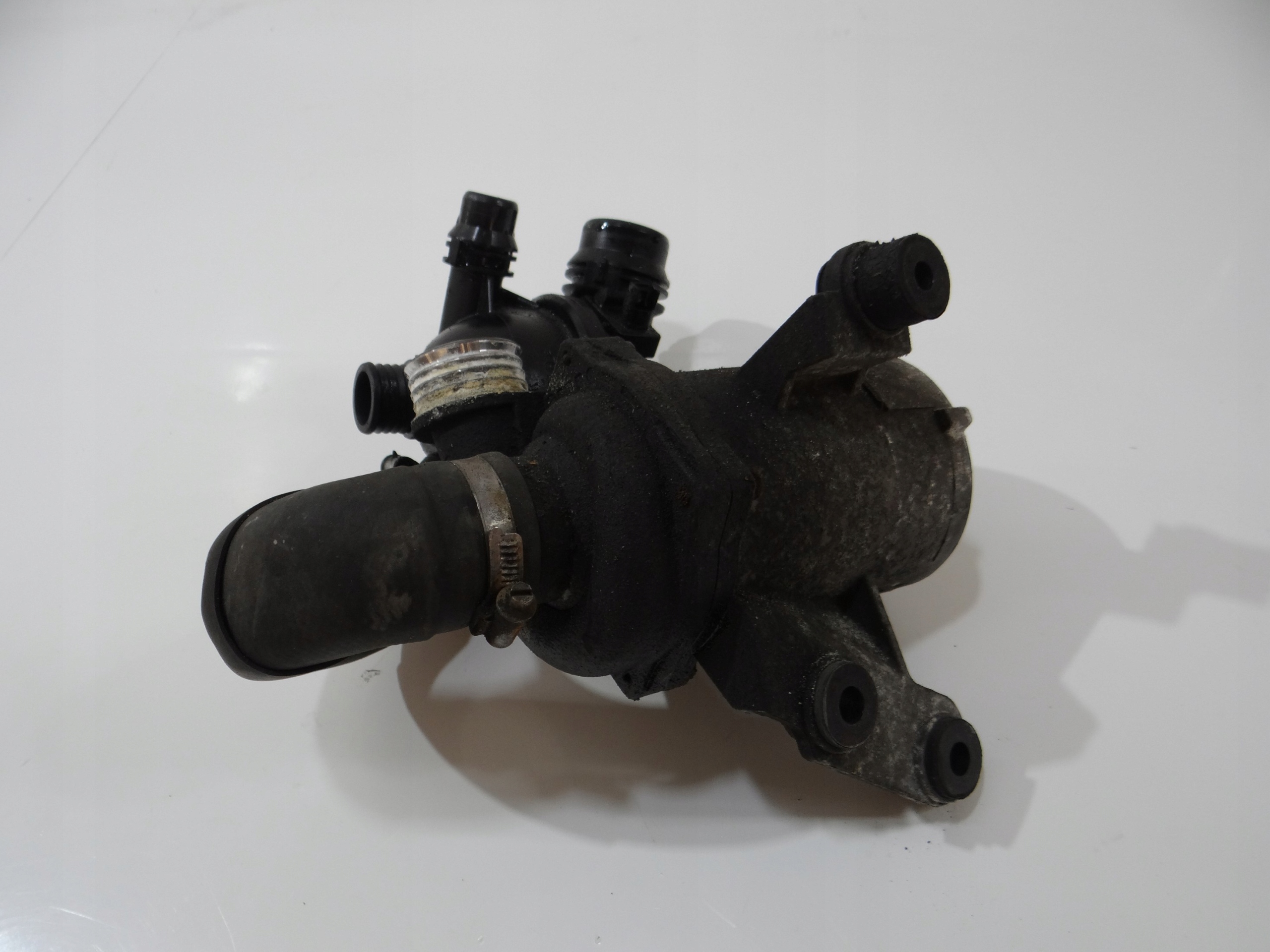 csomag TERMOSTATU vízpumpa BMW E93 N43B20A 7561229