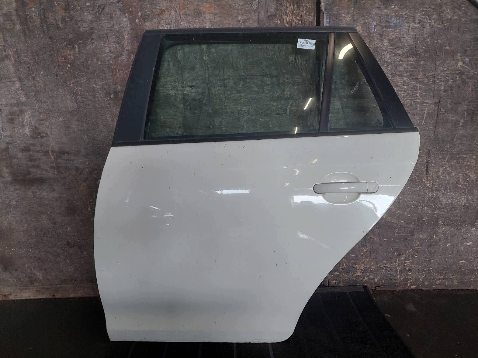 door complete left rear part VOLKSWAGEN GOLF V LR9A KOMBI