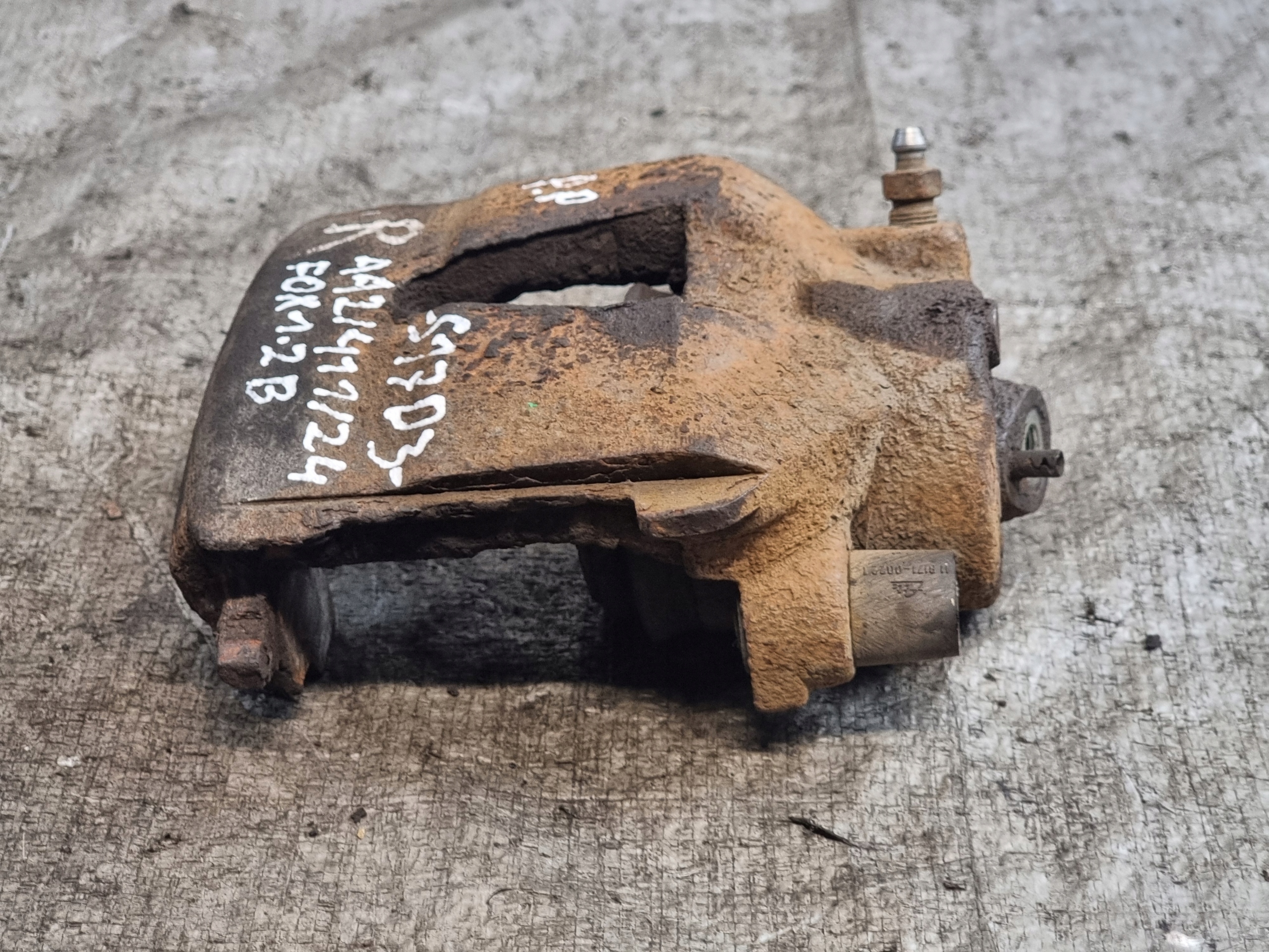 caliper brake right front VW FOX 1.2B 40kW 05r