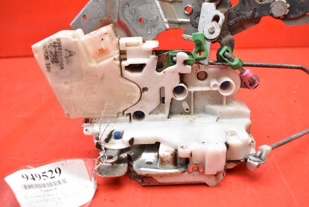 lock door left rear part rear 805525P00A NISSAN NAVARA NP300 98-06