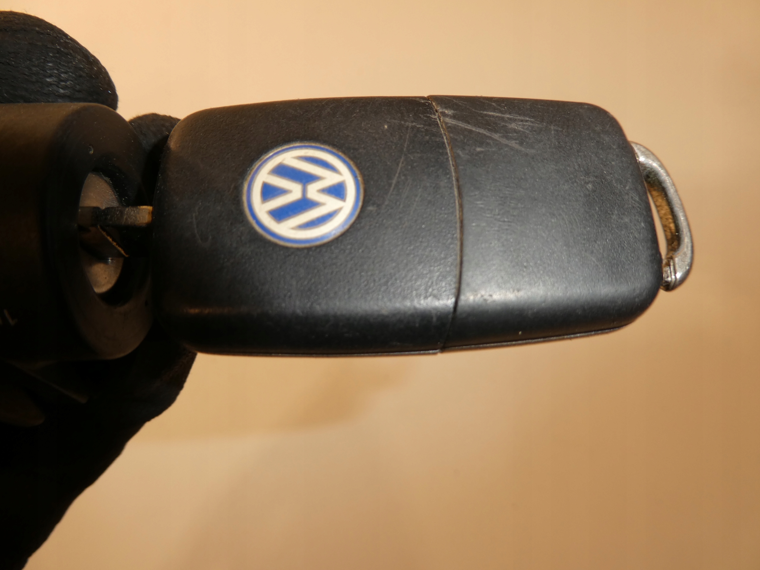 ignition + key VW PASSAT B5 4B0905851C