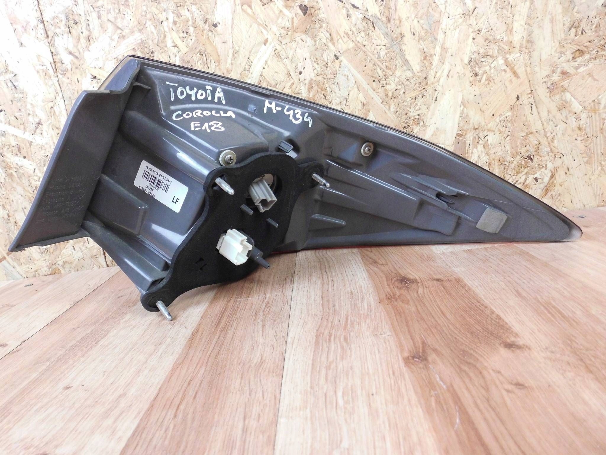 Toyota Corolla E16 2016-2018 LIFT sedan light left rear part rear left