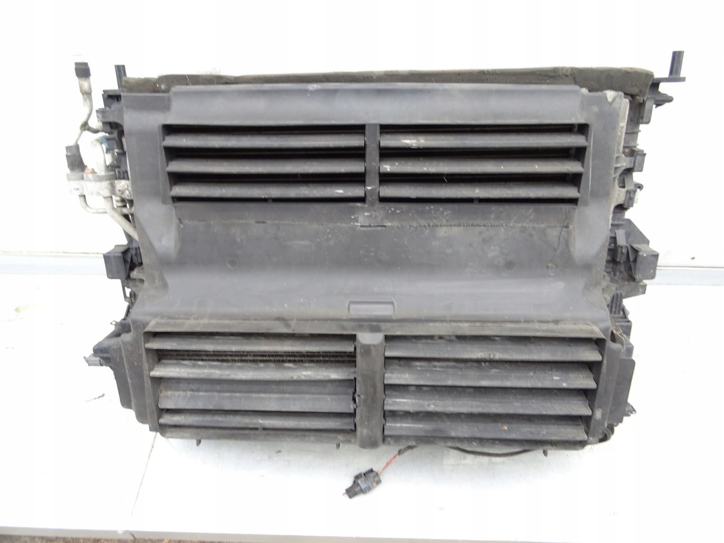 FORD FOCUS MK3 CHŁODNICE WENTYLATOR ŻALUZJA 1.0 ECOBOOST