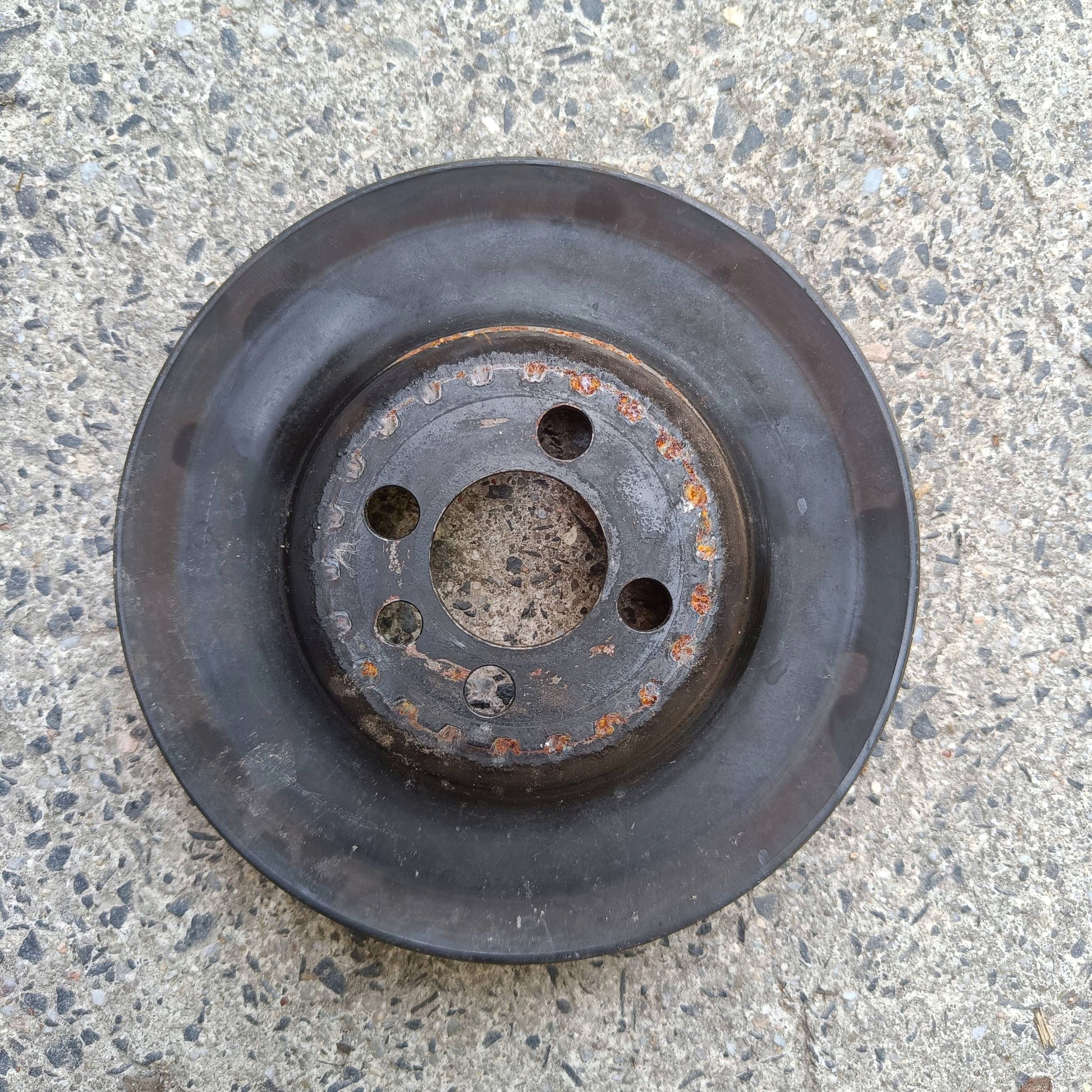 Audi 80 90 S2 B4 1992 crank pulley