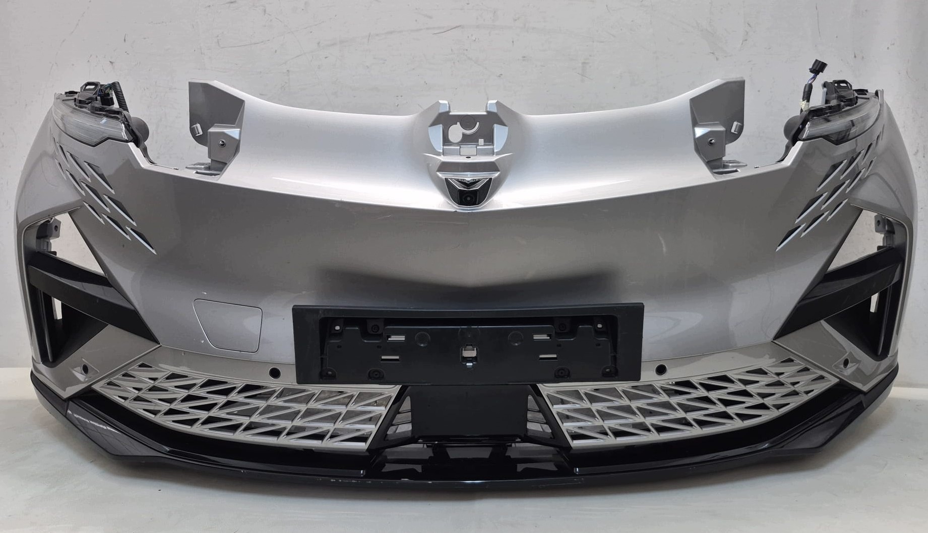ALPINE A390 26- bumper front front complete KAMERA PDC RADAR 620225390R