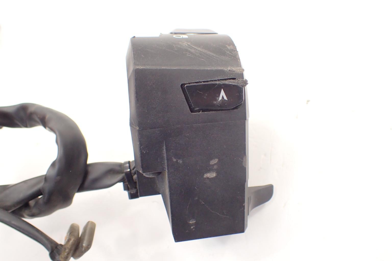 Przelacznik lewy Suzuki GSX R 1000 K9 L0 L1 L2 Part number 95266