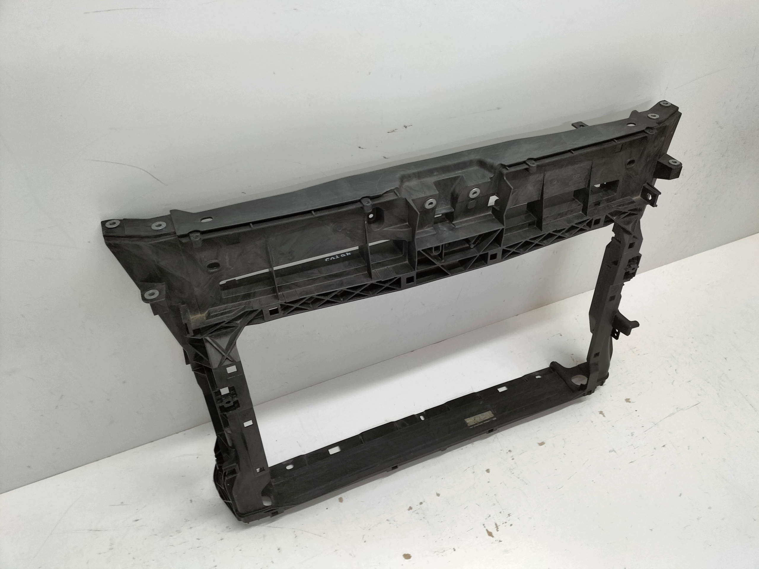 support panel for radiators pillar iron SKODA KAROQ 17-22