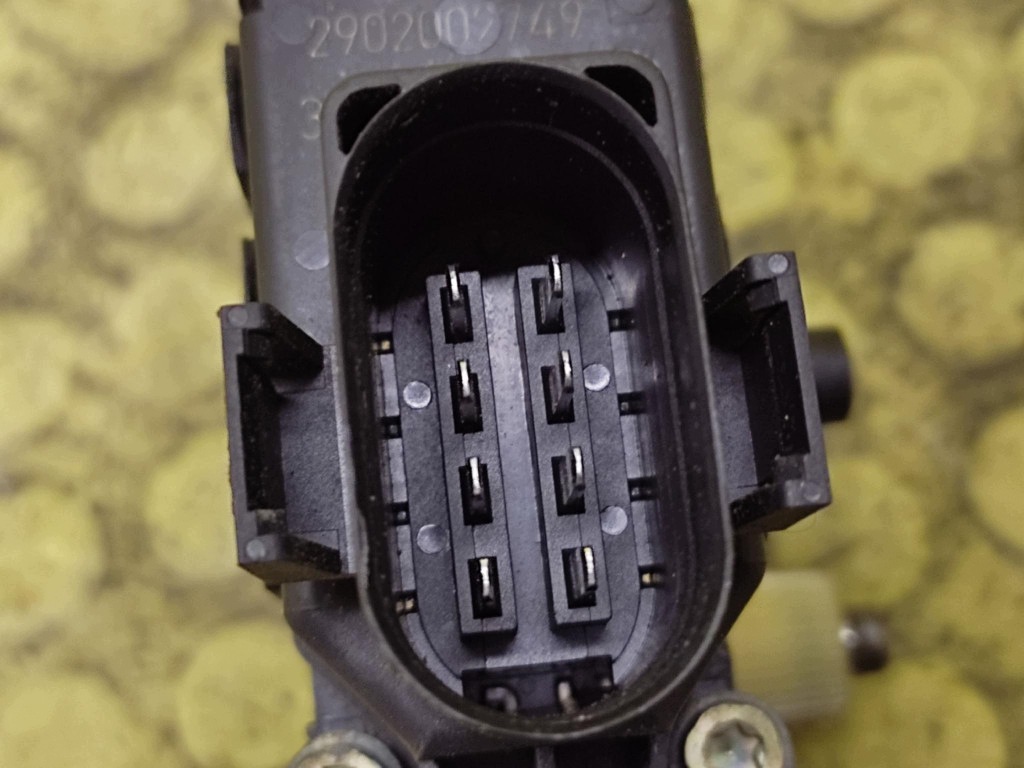 AUDI A6 C5 mini motor windows left front 0130821775