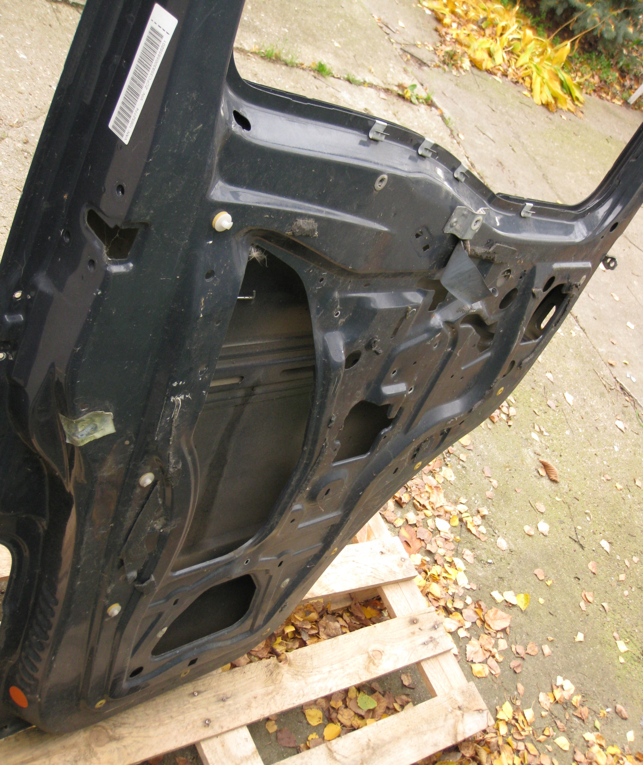 IVECO DAILY IV 11R door left front EU