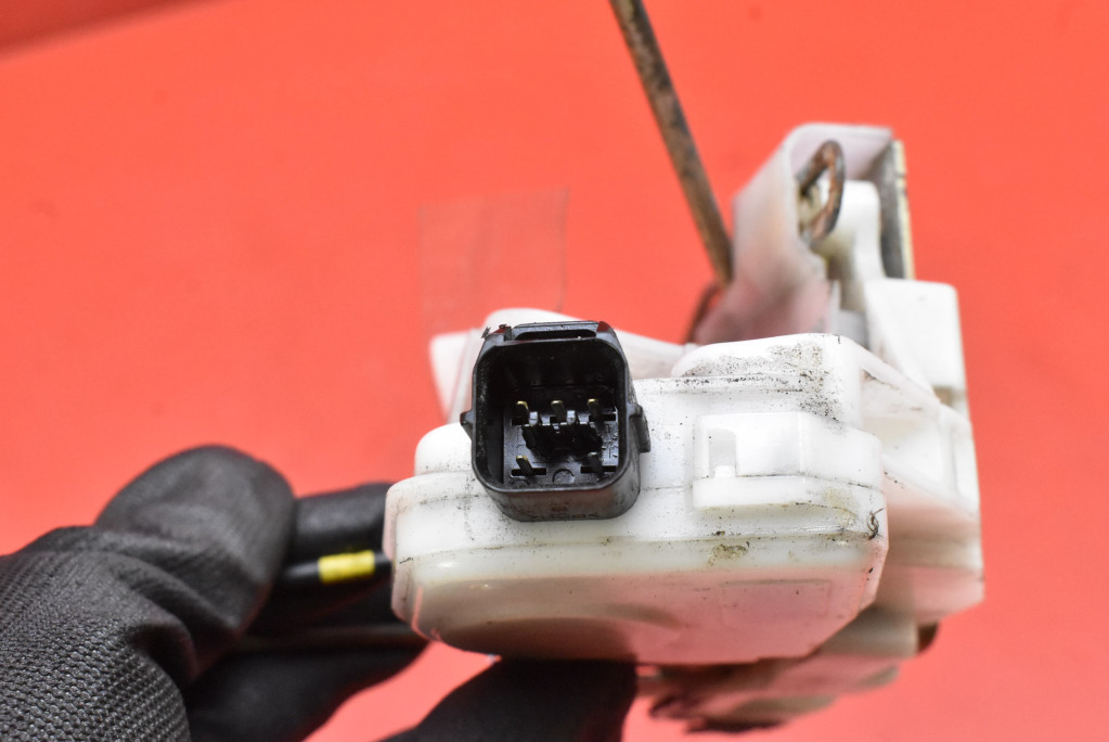 lock door left front front EU MITSUBISHI OUTLANDER 1 and 01-08