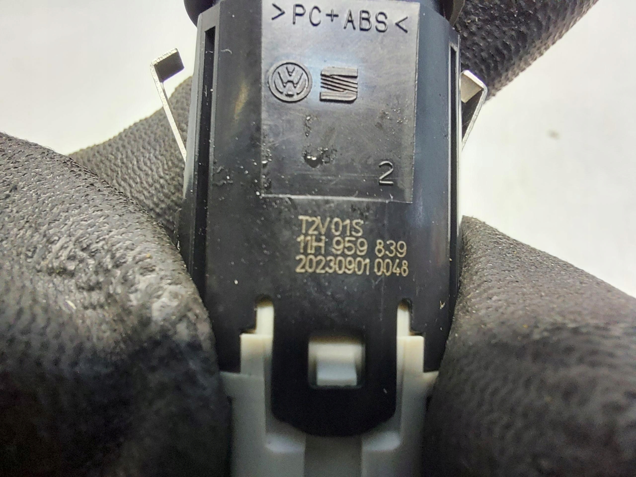 Cupra Tavascan 11H 2025 button start stop switch zaplonu 11h959839