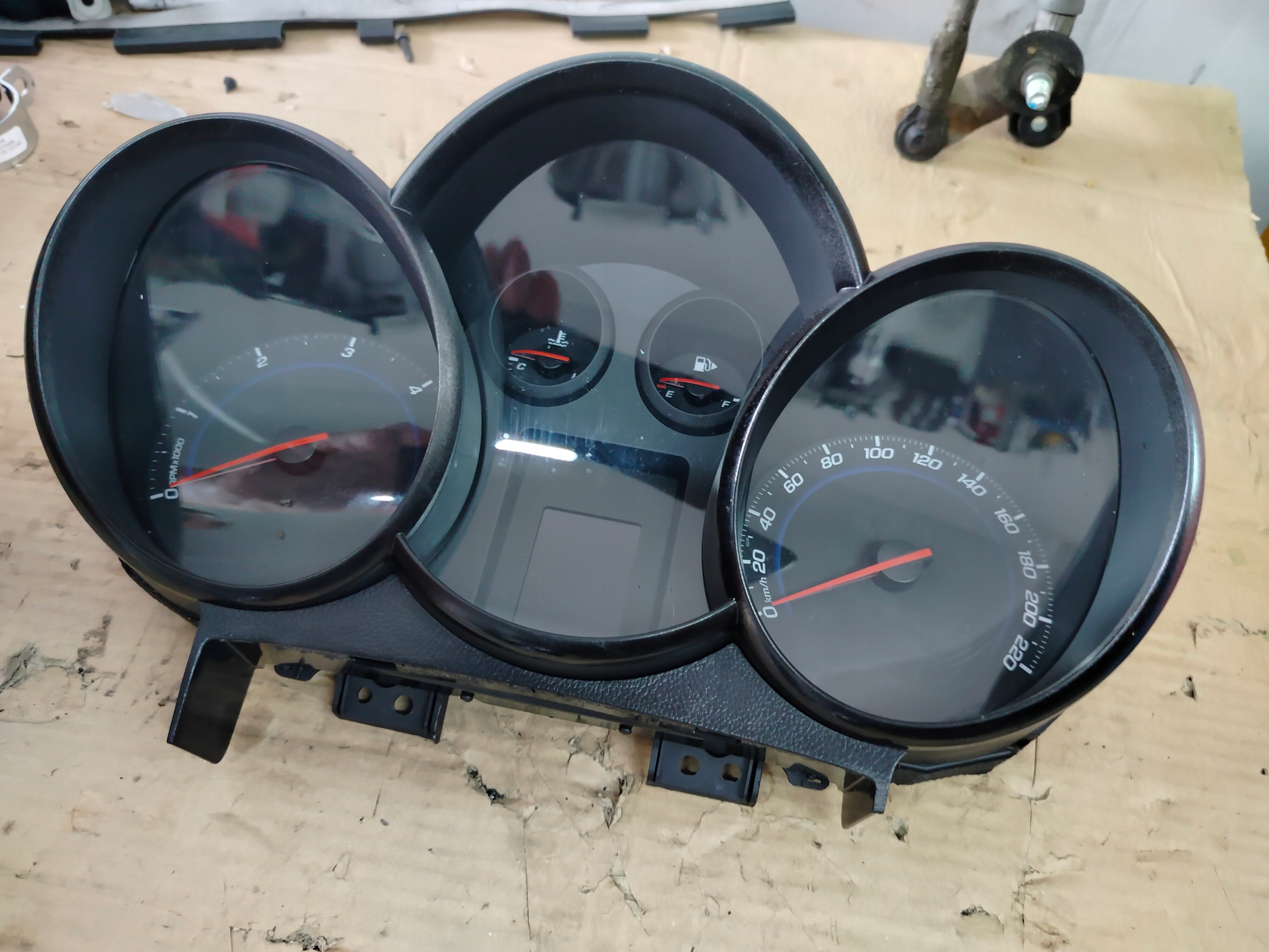 dials Chevrolet Cruze 2.0 VCDI dials