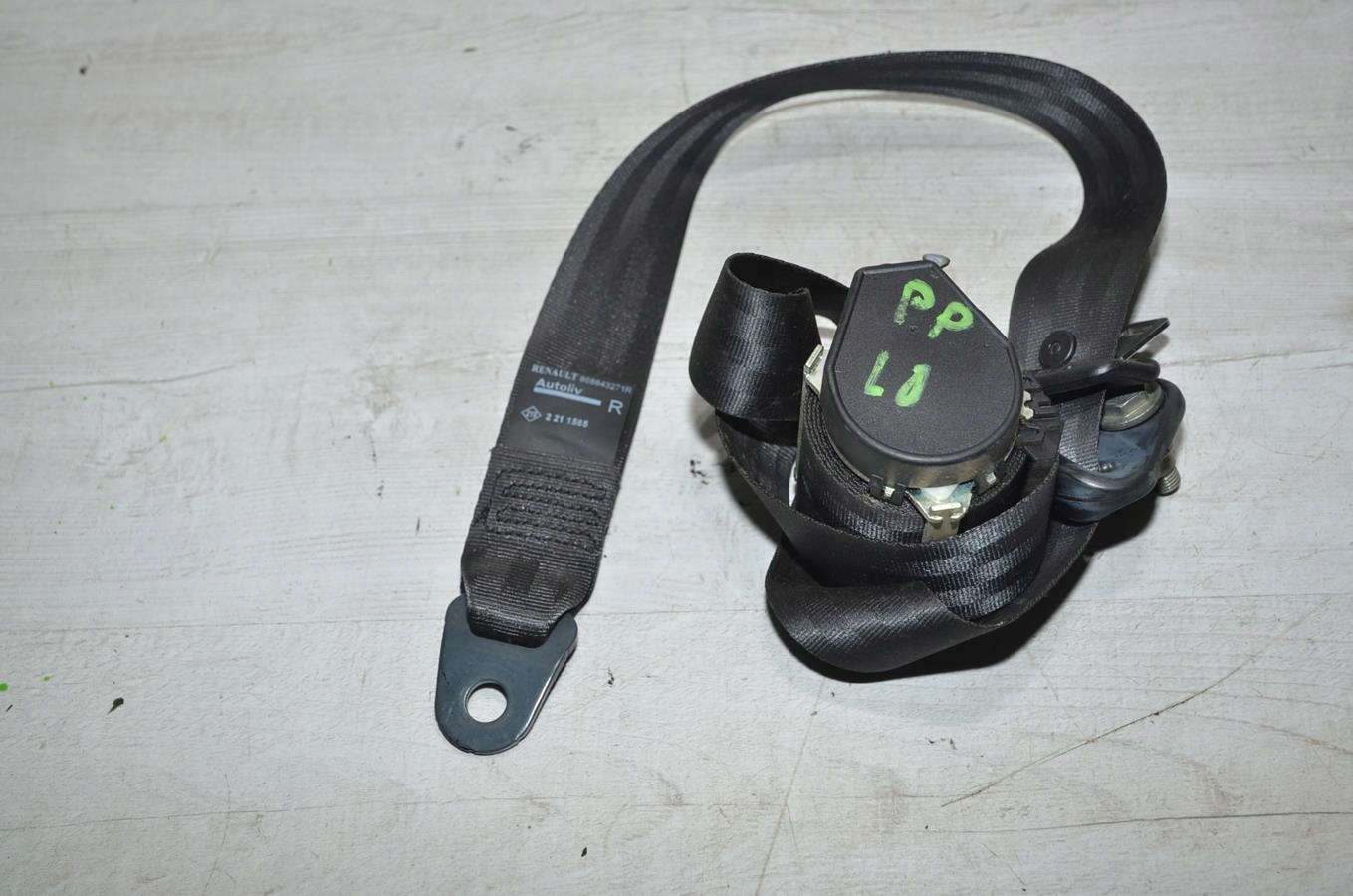 tension belt right front Dacia LODGY