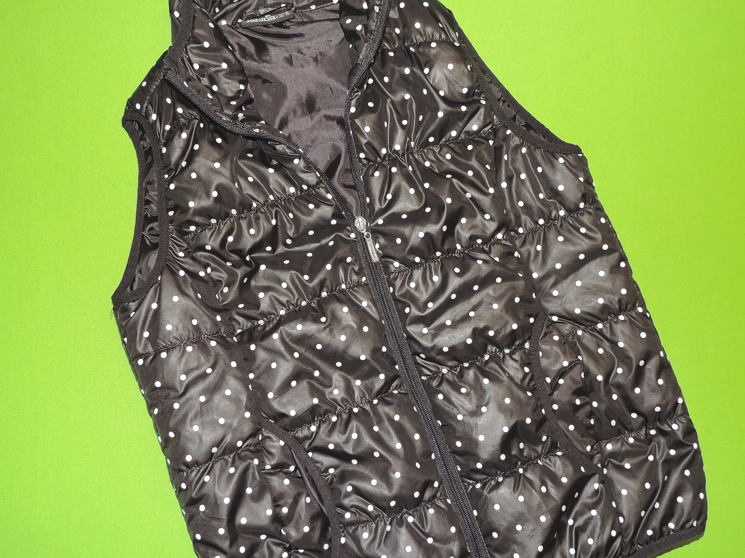 JANINA__ STYLOWY DAMSKI BEZRĘKAWNIK__36 Marka Janina