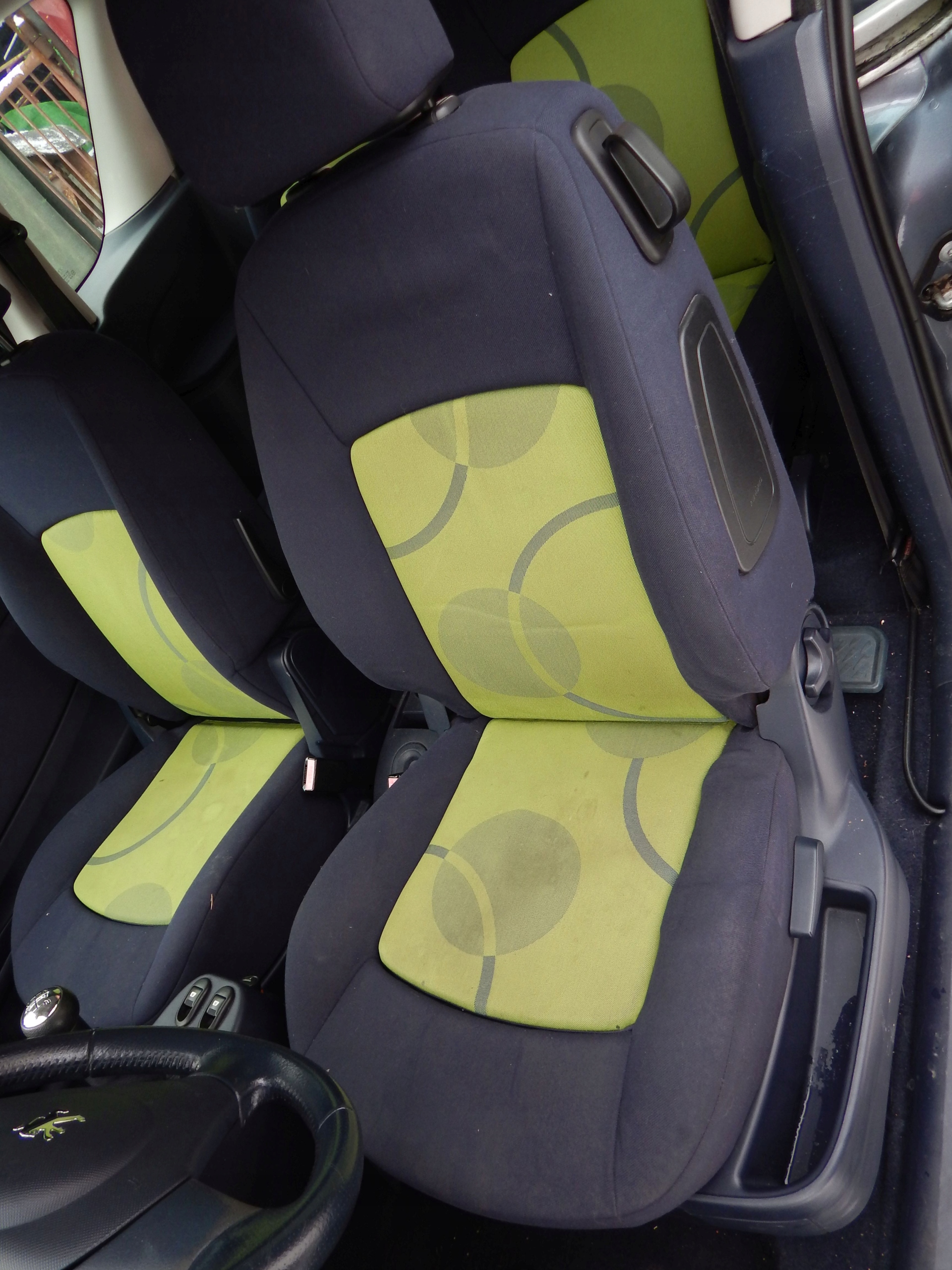 peugeot 1007 кресло водители передний левый европа