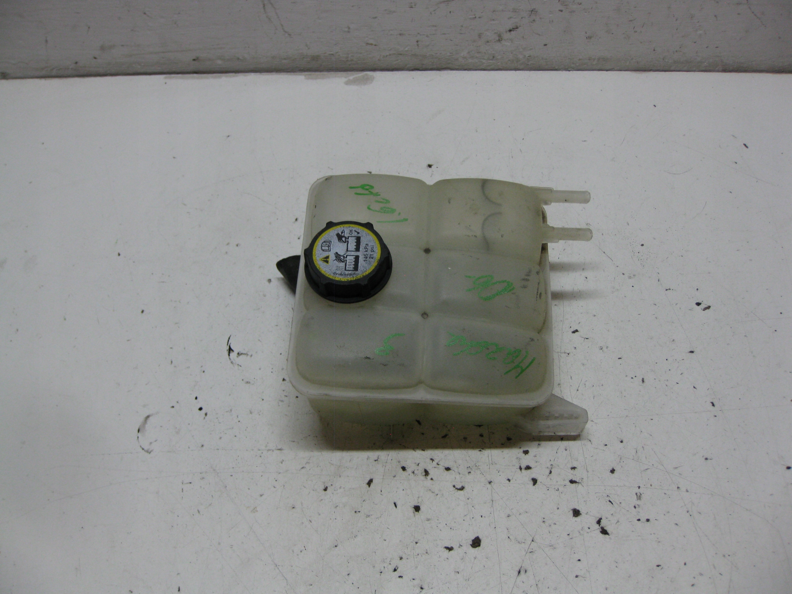 MAZDA 3 BK 06R Réservoir eau 3M5H-8K218DG