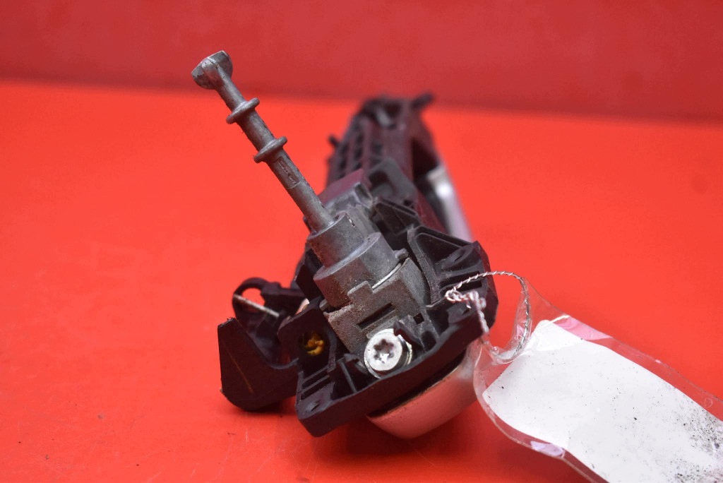 handle left front front SREBRNA SUZUKI SWIFT 4 IV MK6 04-10