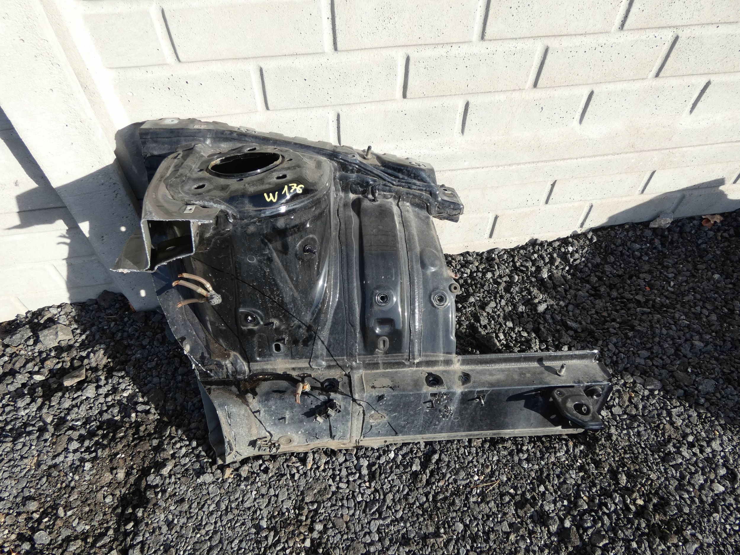 MERCEDES A KLASA W176 quarter left left front front