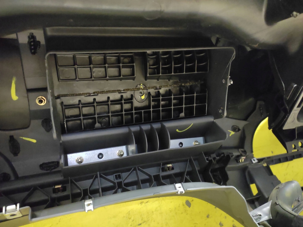 CITROEN C5 II cockpit dashboard instrument panel