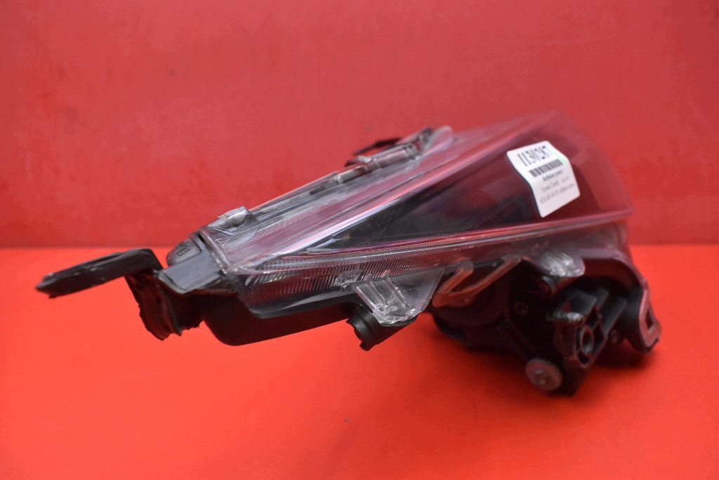 REFLEKTOR right light front LED lens EU 81110-02T31 TOYOTA COROLLA E21