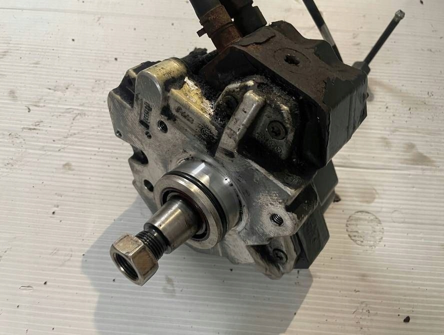 POMPA WTRYSKOWA RENAULT MASTER II MASCOTT 3.0 ZD3