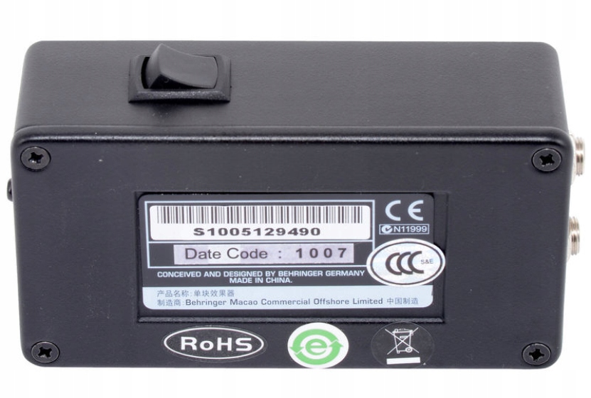 Pasywny DI Box Behringer Ultra-DI DI400P Model Ultra-DI DI400P