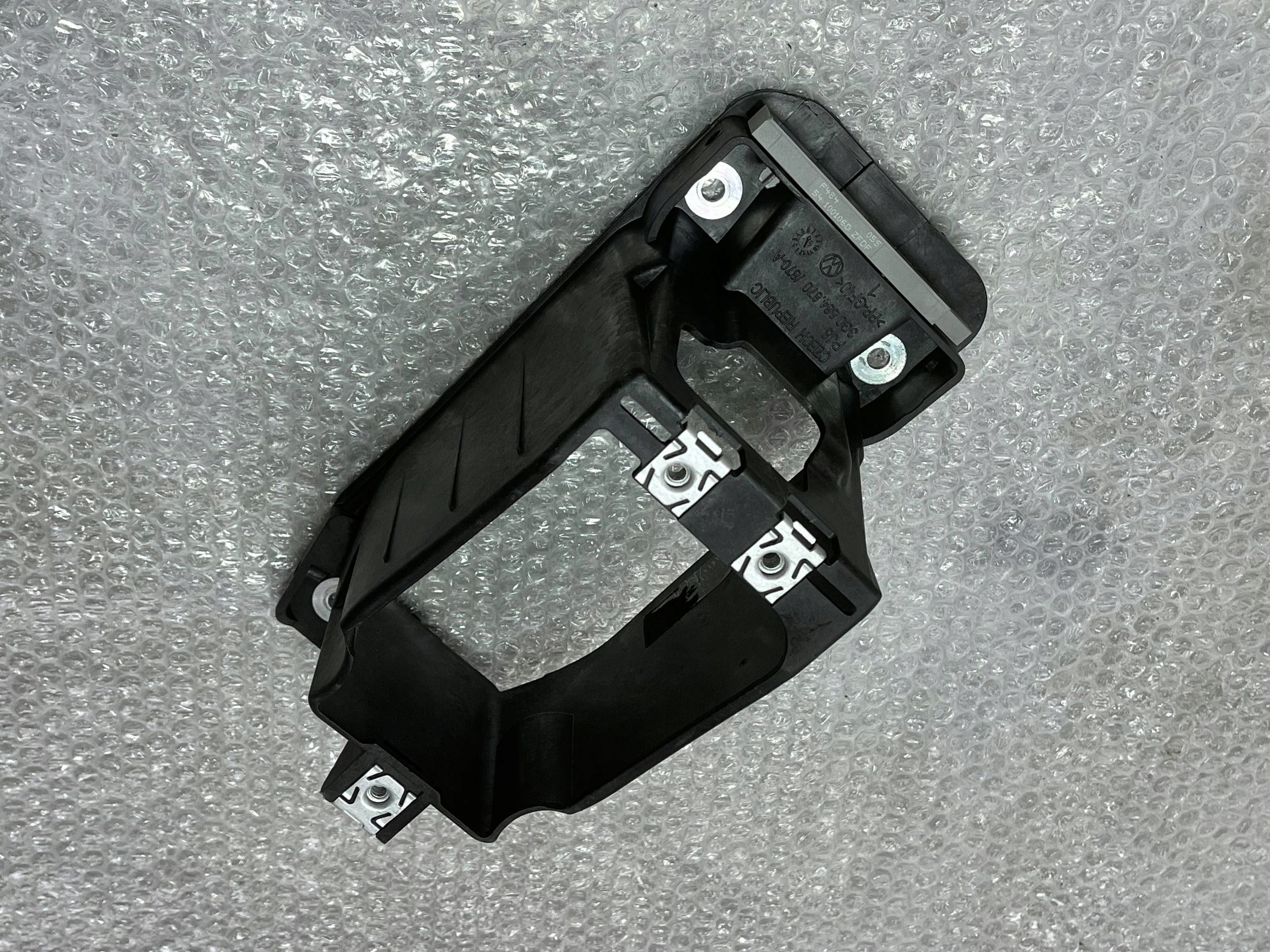 Blende Abdeckung der Kulisse Volkswagen PASSAT B8 3G0864870A