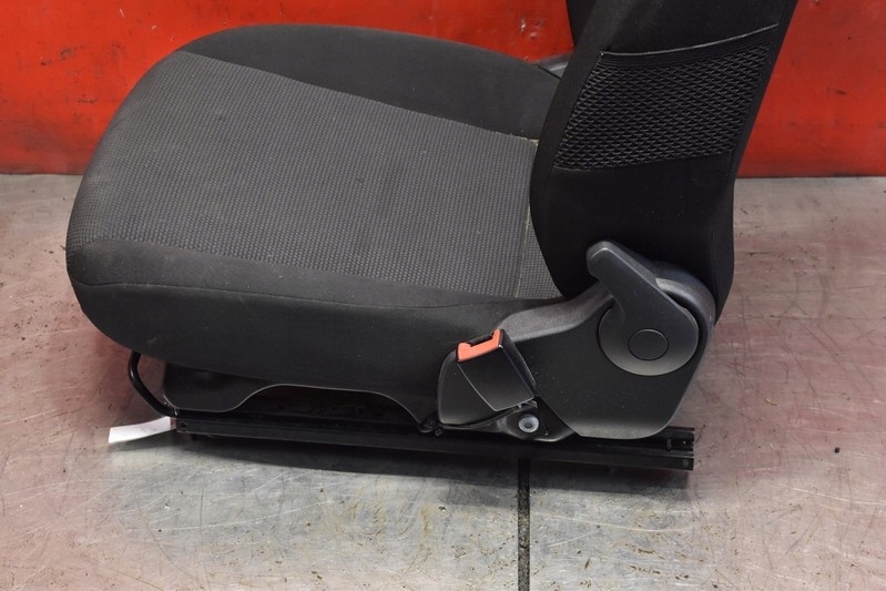 Siège Droite Passegers EU SKODA CITIGO 3D 11-17