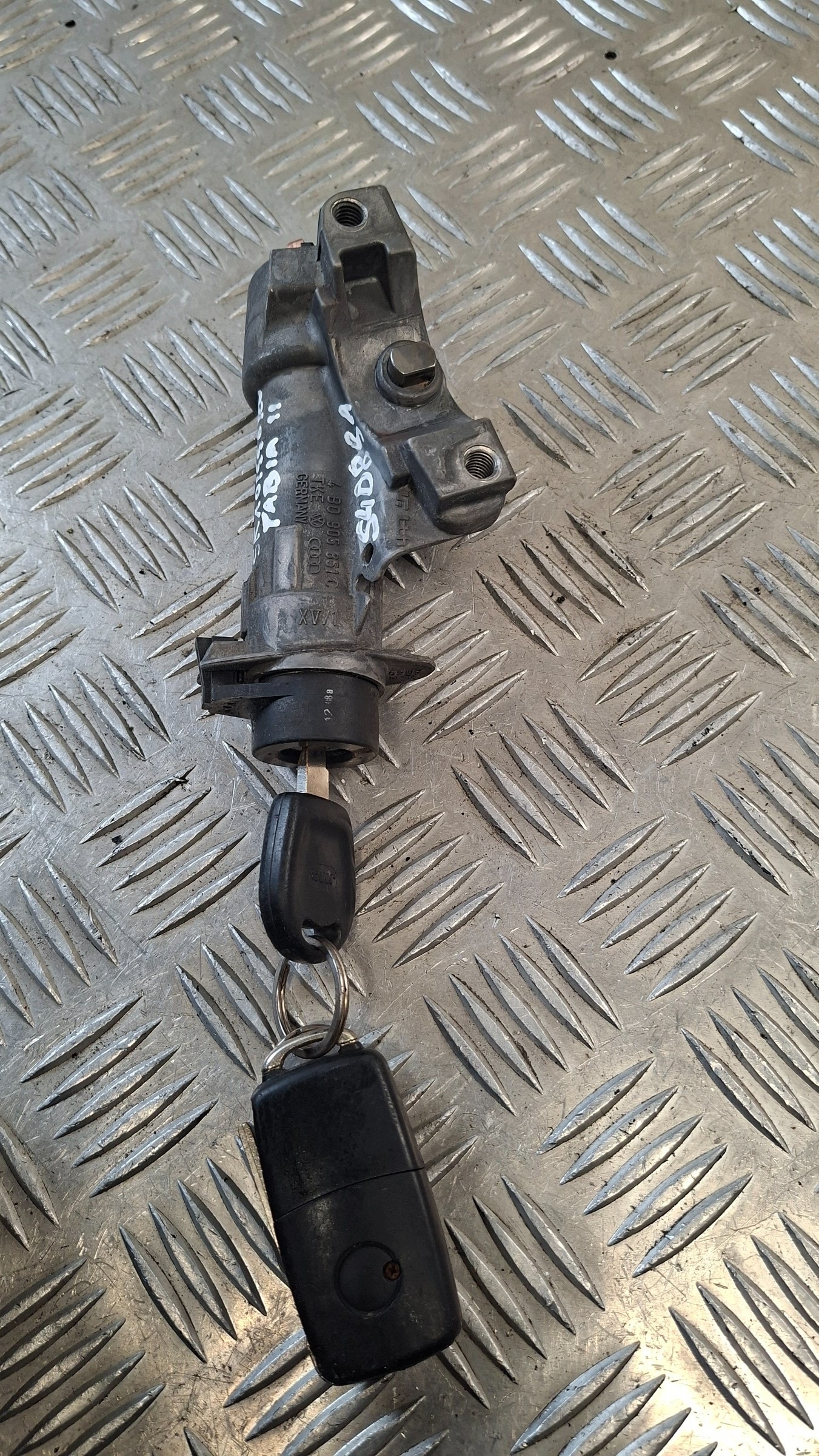 ignition Z KLUCZYKIEM SKODA FABIA II
