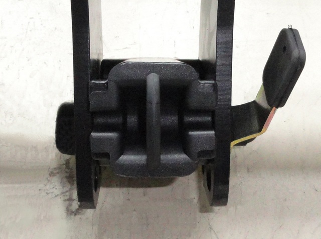 AUTOMAT HAK HOLOWNICZY TOYOTA COROLLA VERSO od2002 Rodzaj kuli Wypinana poziomo