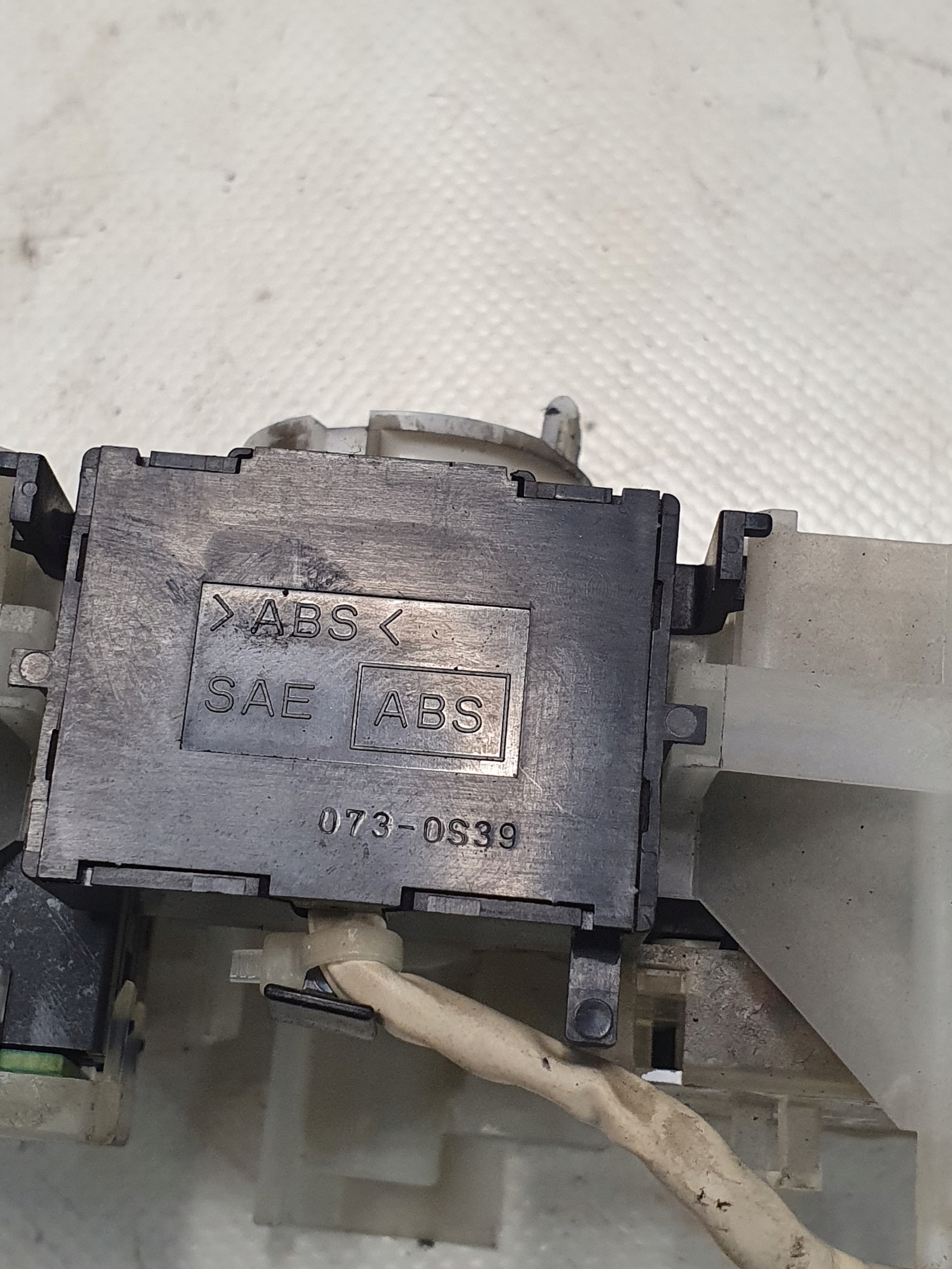 DEVIO LUCI TERGICRISTALLO TERGI OE GJ5M 17D318 MAZDA 6 e GG 03r.