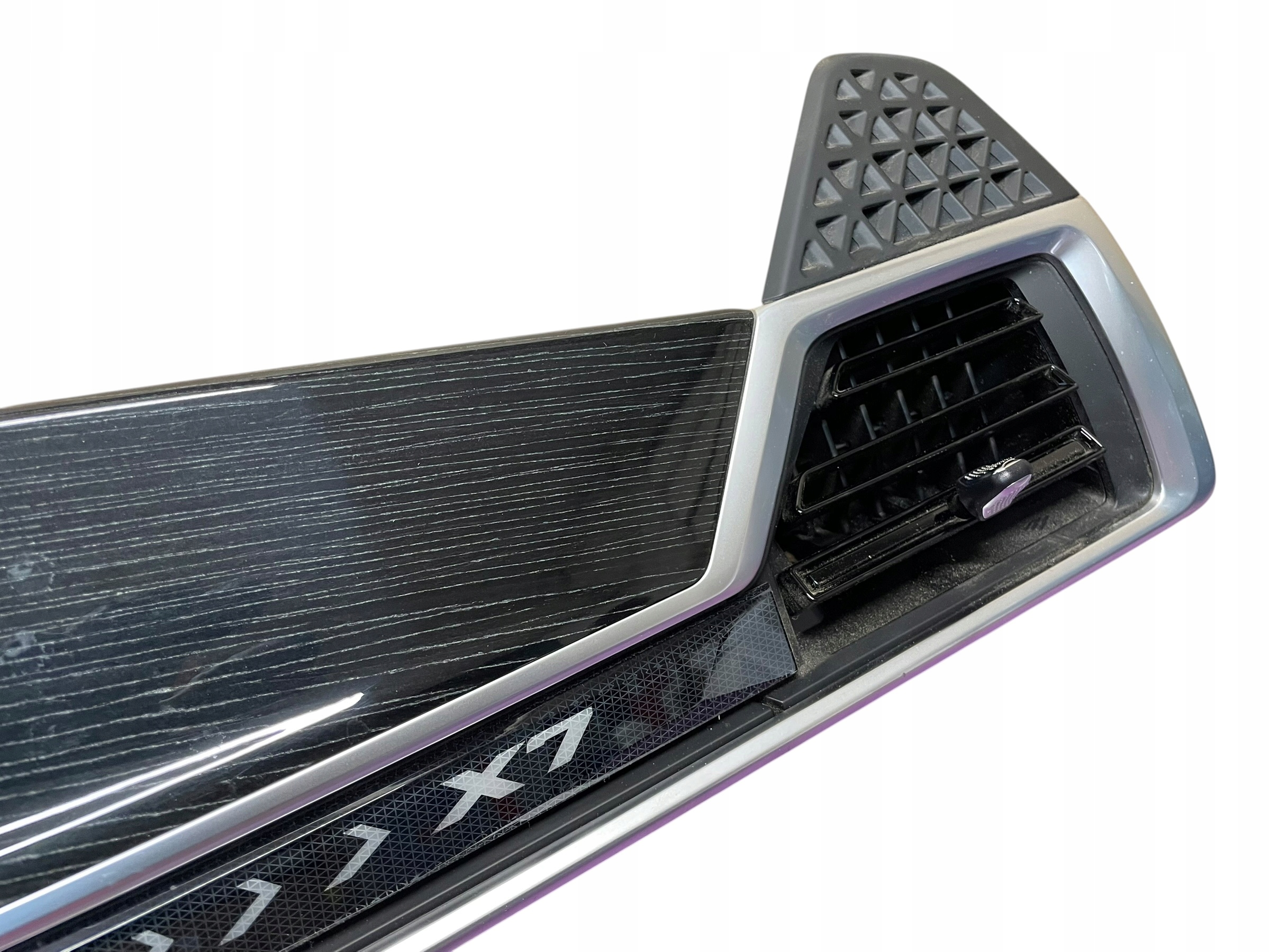 DEKOR Console Bois NAWIEWY LED BMW X7 G07 LCI
