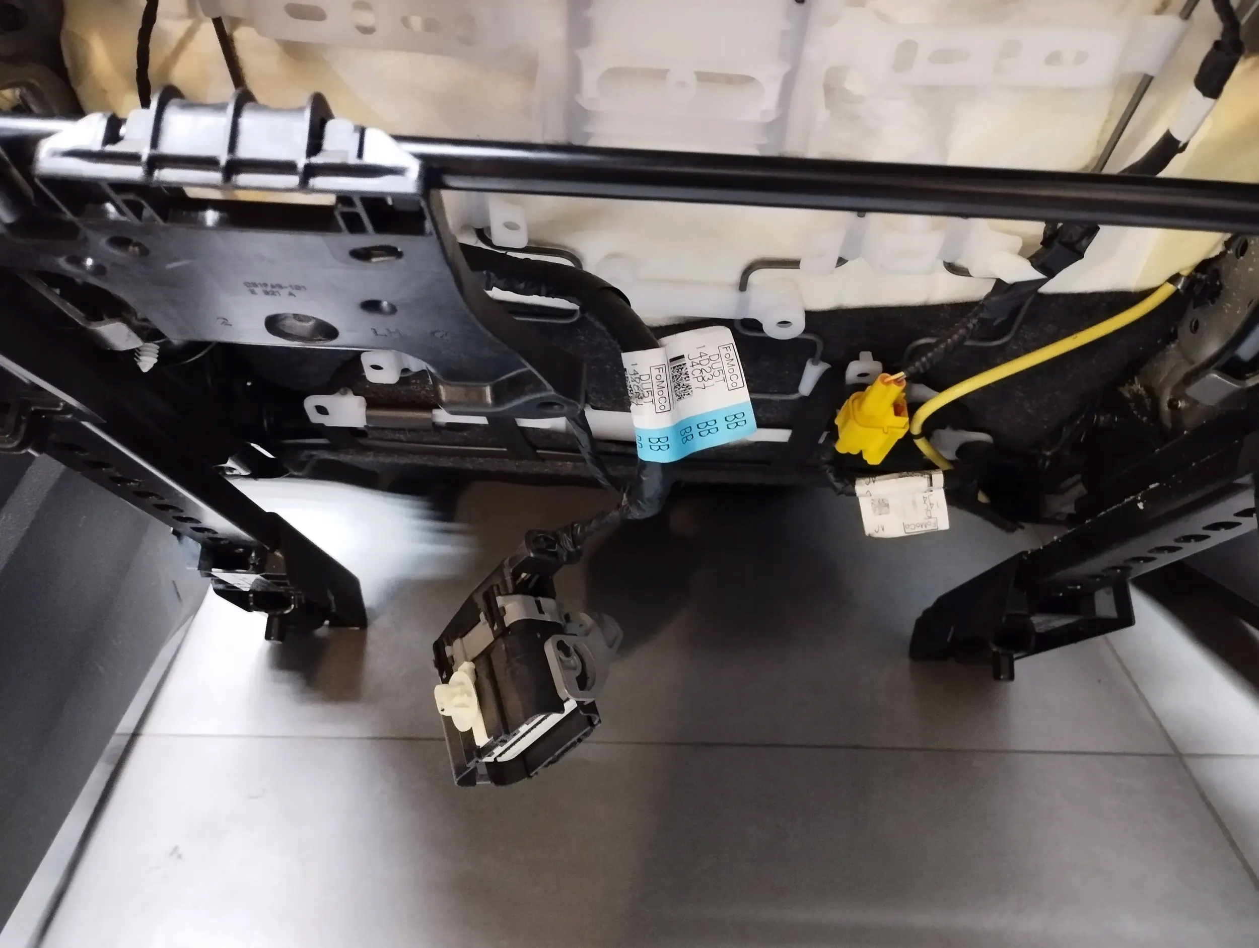 Ford Mondeo MK5 KOMBI Sitze Seiten AIRBAGI