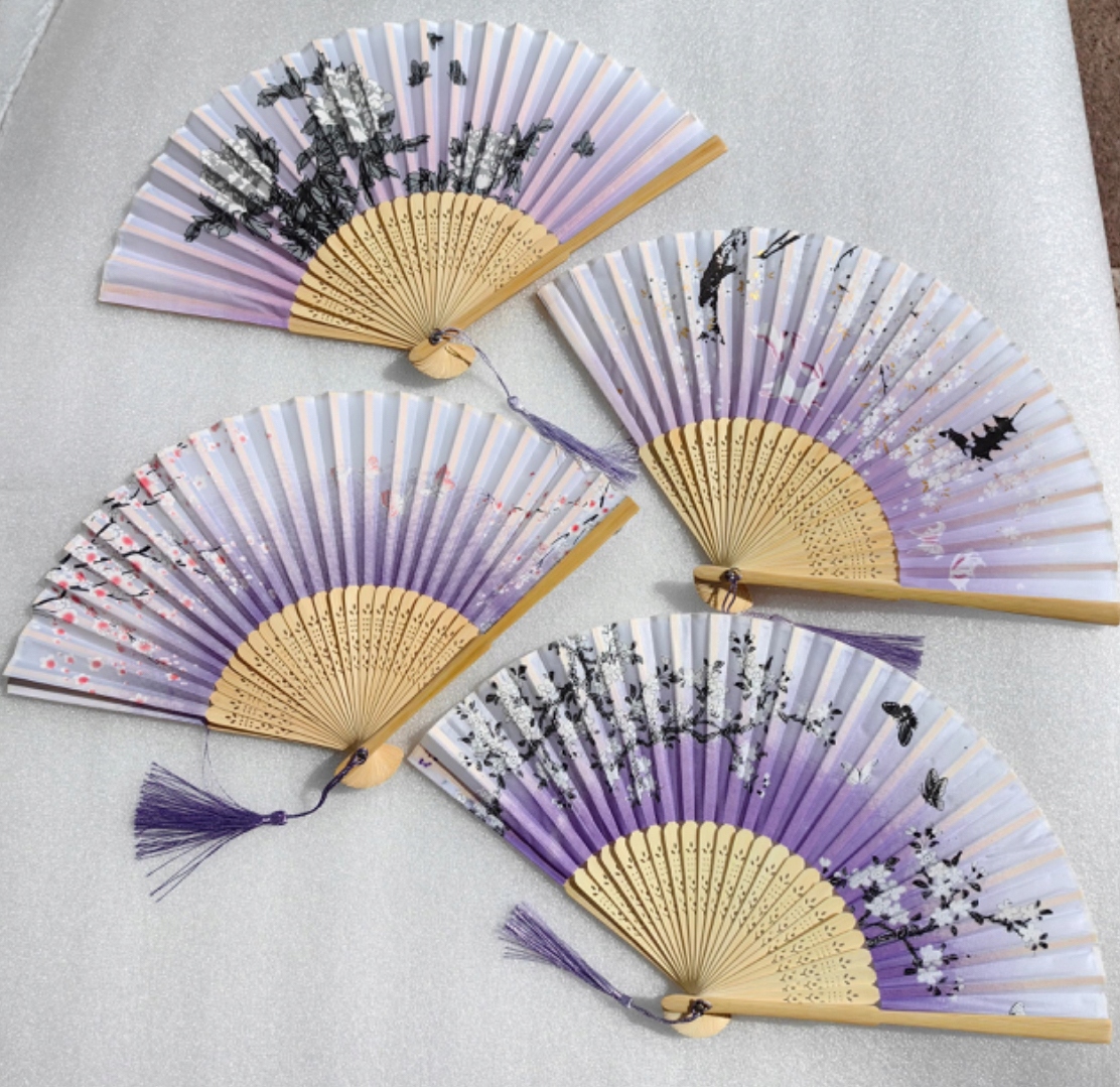 Wachlarz bambusowy drewniany elegancki z frędzelkiem LUX EAN (GTIN) 6907702870167