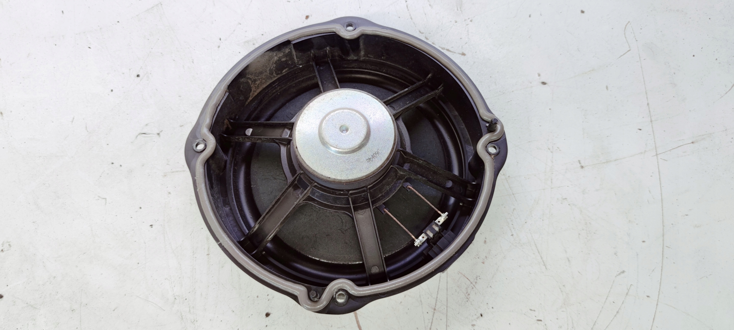 speaker door front L P AUDI Q3 F3 83A035415
