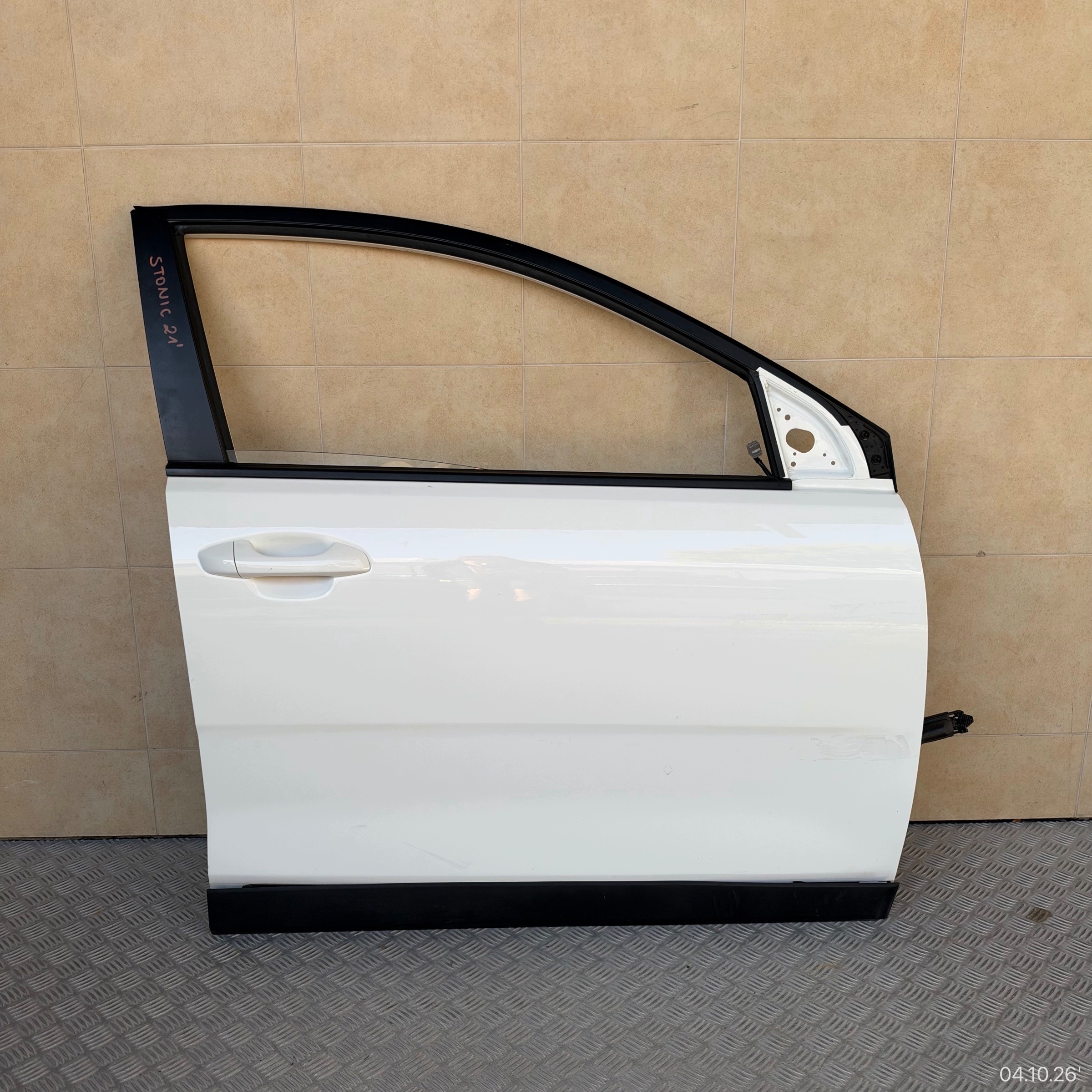 door complete front right KIA STONIC 2021 year