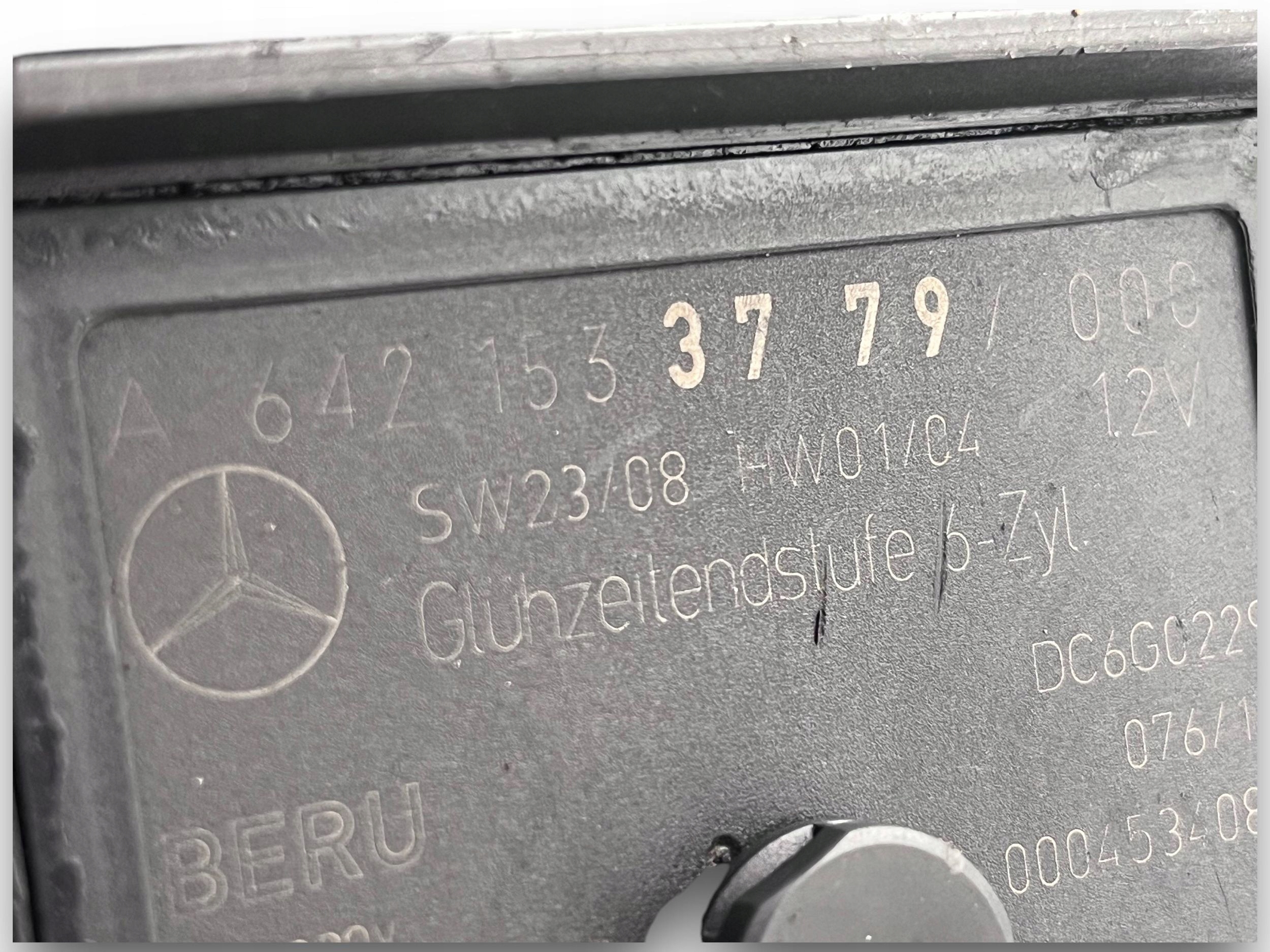 MERCEDES W207 relay plugs A6421533779 $J