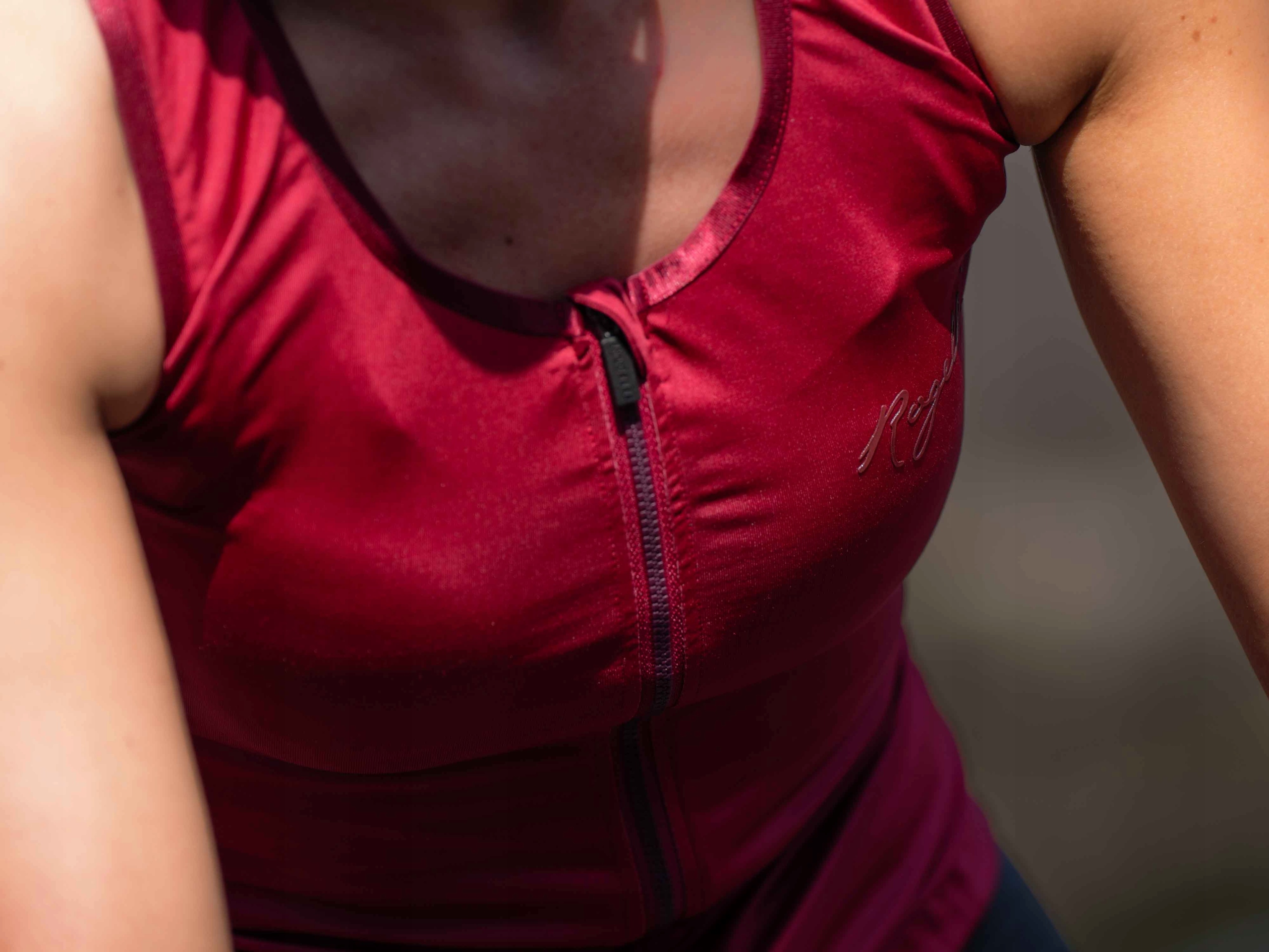 Rogelli ABBEY - damska koszulka/ bezrękawnik rower Kod producenta ROG352219.XL