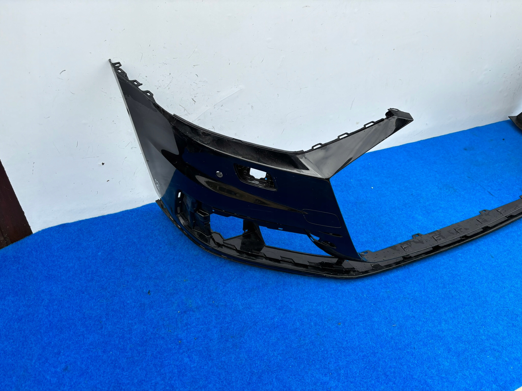 AUDI A8 4N D5 bumper front 4N0807437B ZC153